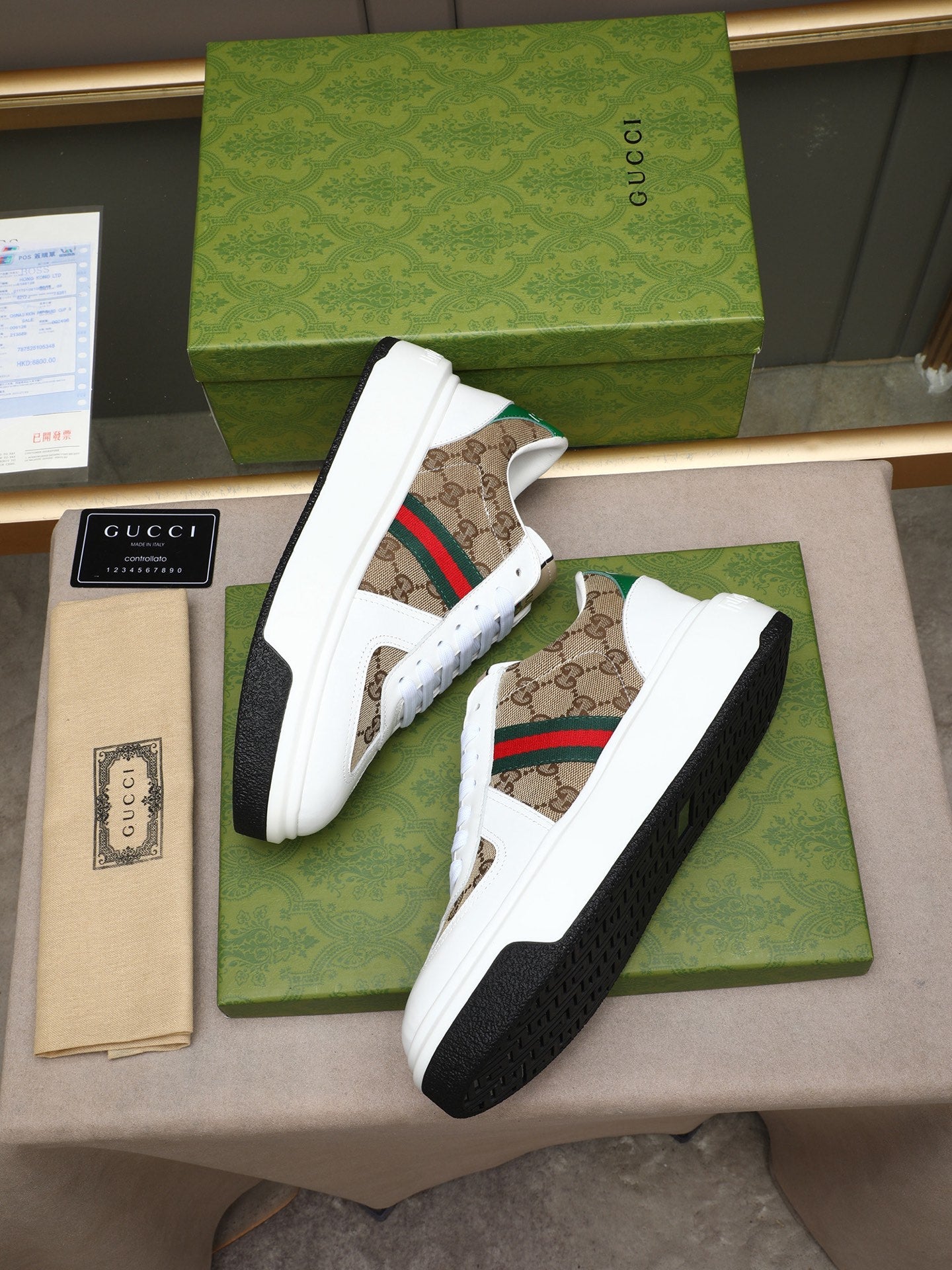 Gucci Men's Calfskin Fashion Loafers