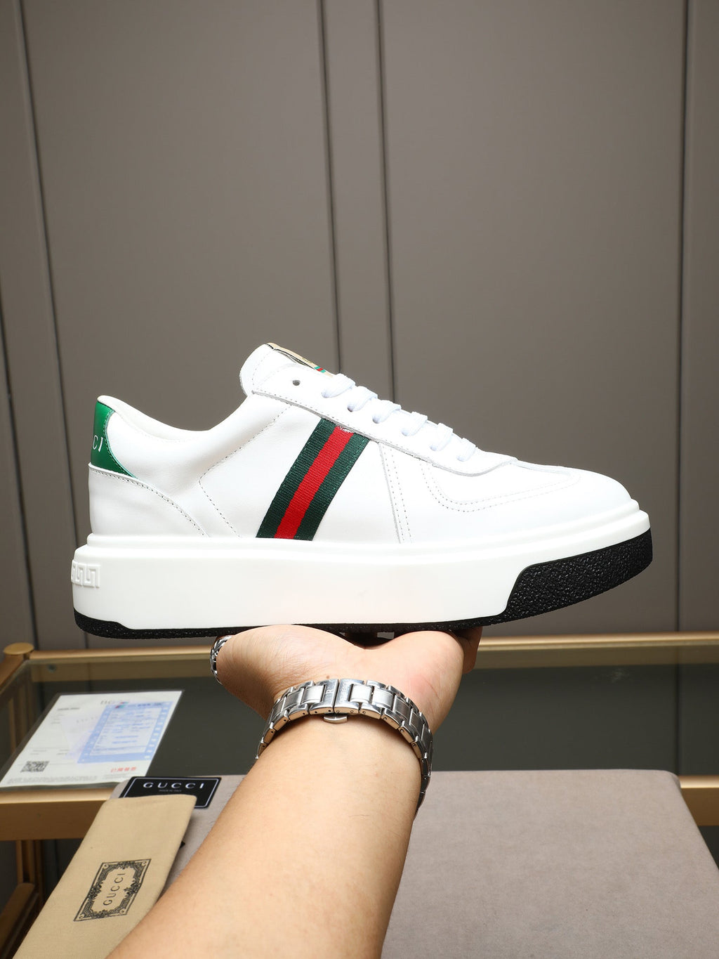 Gucci Men's Calfskin Fashion Loafers