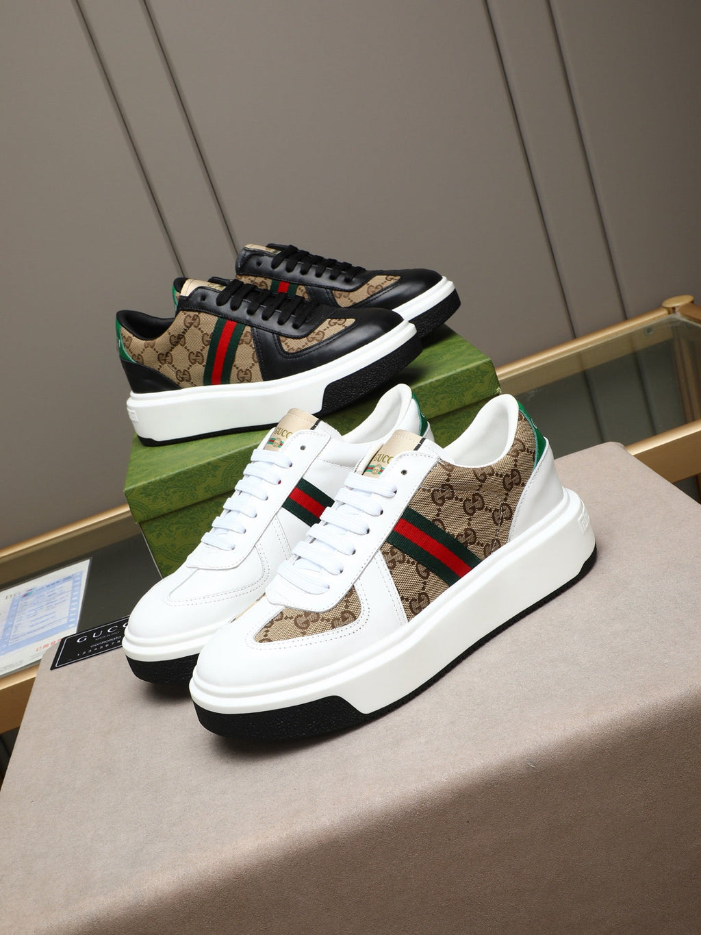Gucci Men's Calfskin Fashion Loafers