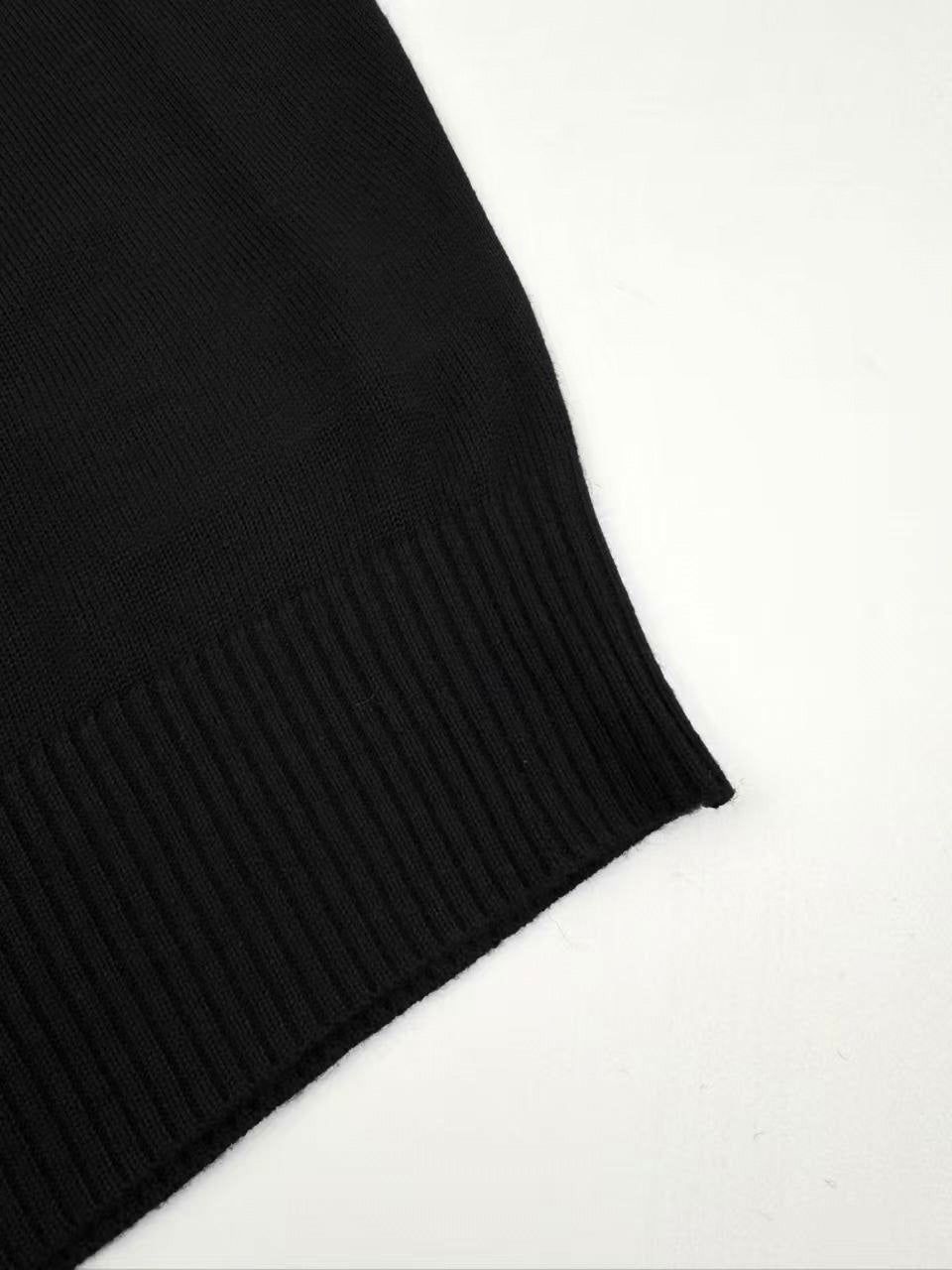 Ami Paris Heart Embroidery Merino Wool Sweater