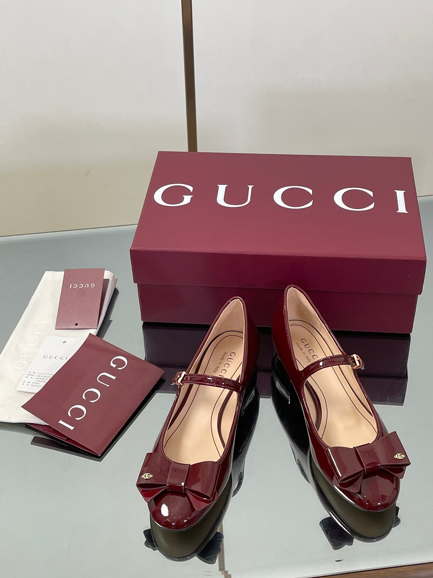Gucci Bow Detail Mary Jane Ballerina Flats – 2025 Early Autumn Collection