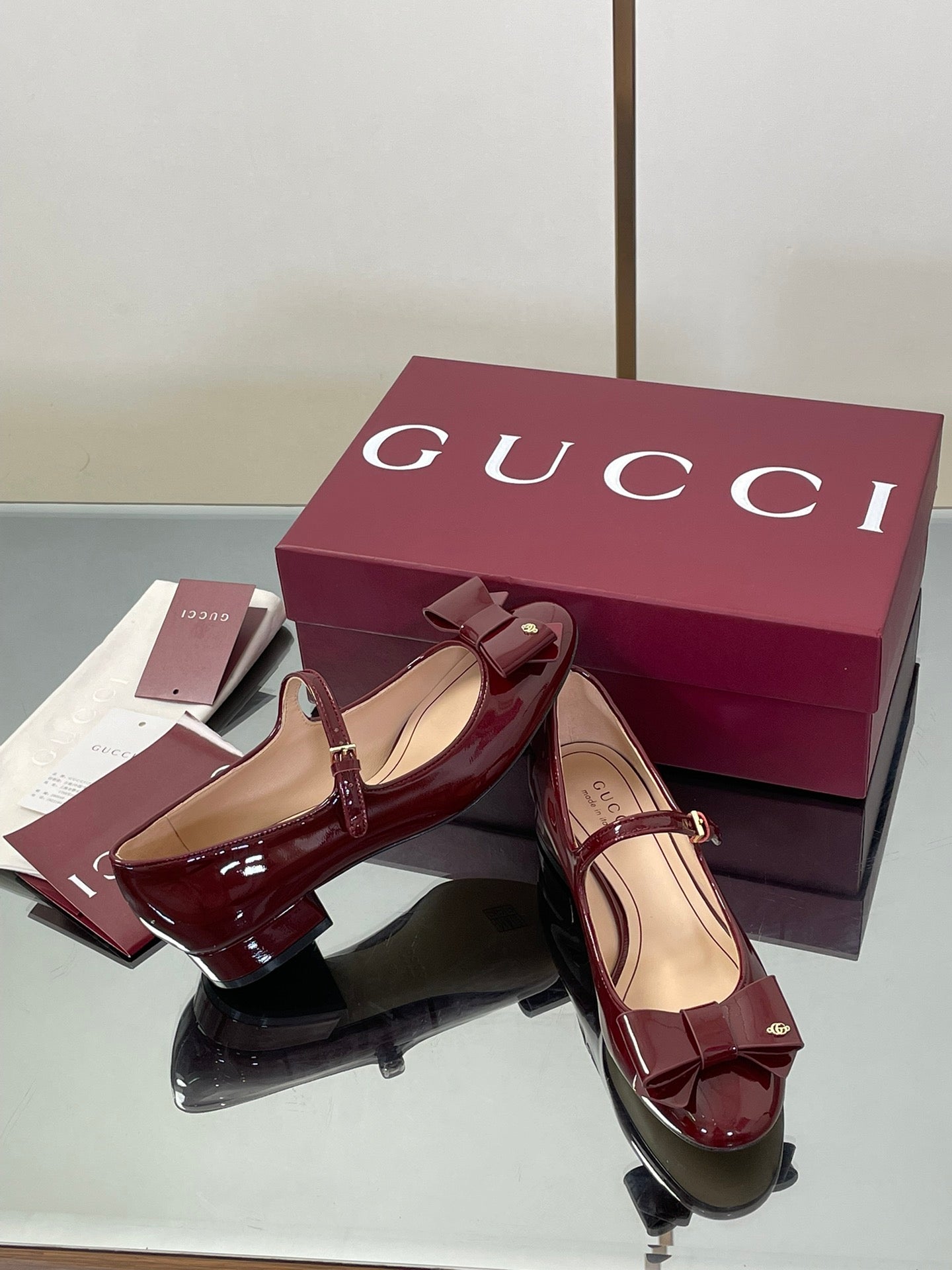 Gucci Bow Detail Mary Jane Ballerina Flats – 2025 Early Autumn Collection