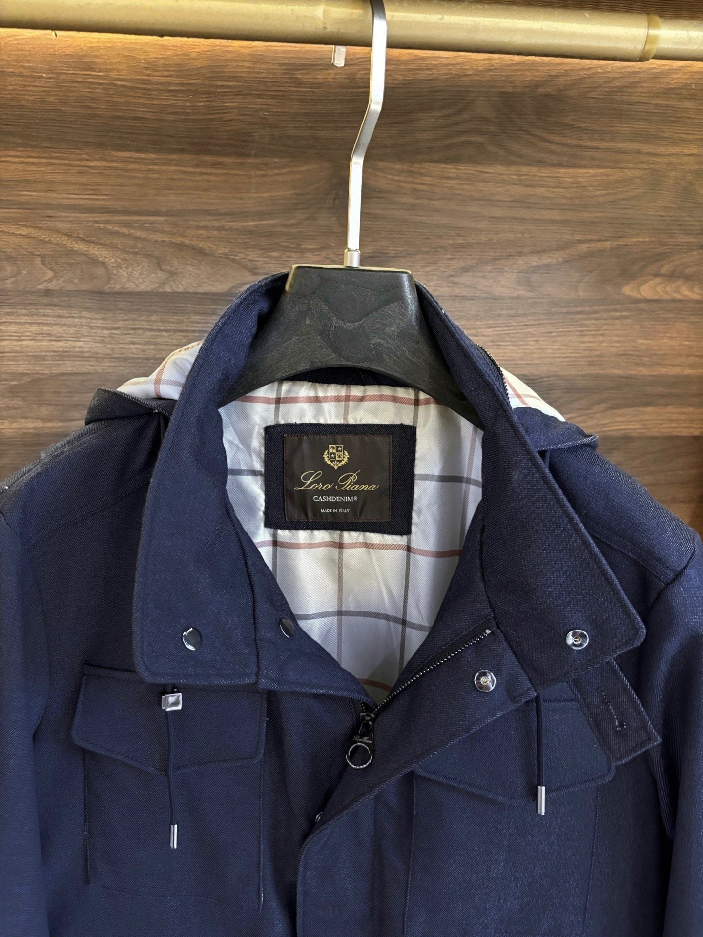 Loro Piana Luxury Wool Blend Jacket – Spring/Summer Collection