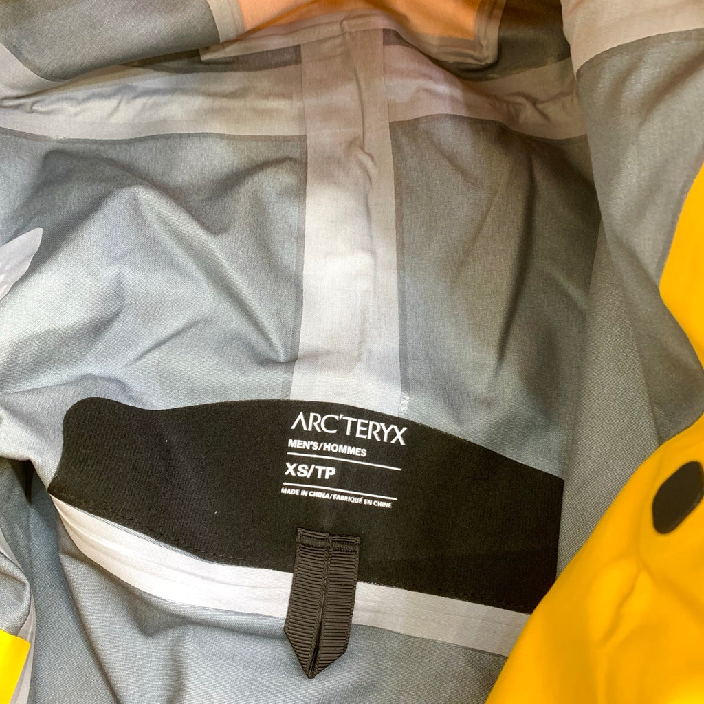 Arc'teryx Alpha SV Golden Python Windbreaker – Limited Edition