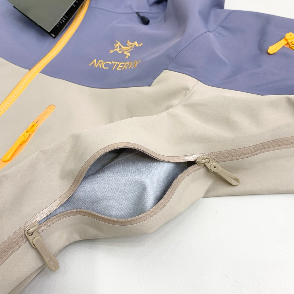 Arc'teryx Alpha SV Golden Python Windbreaker – Limited Edition