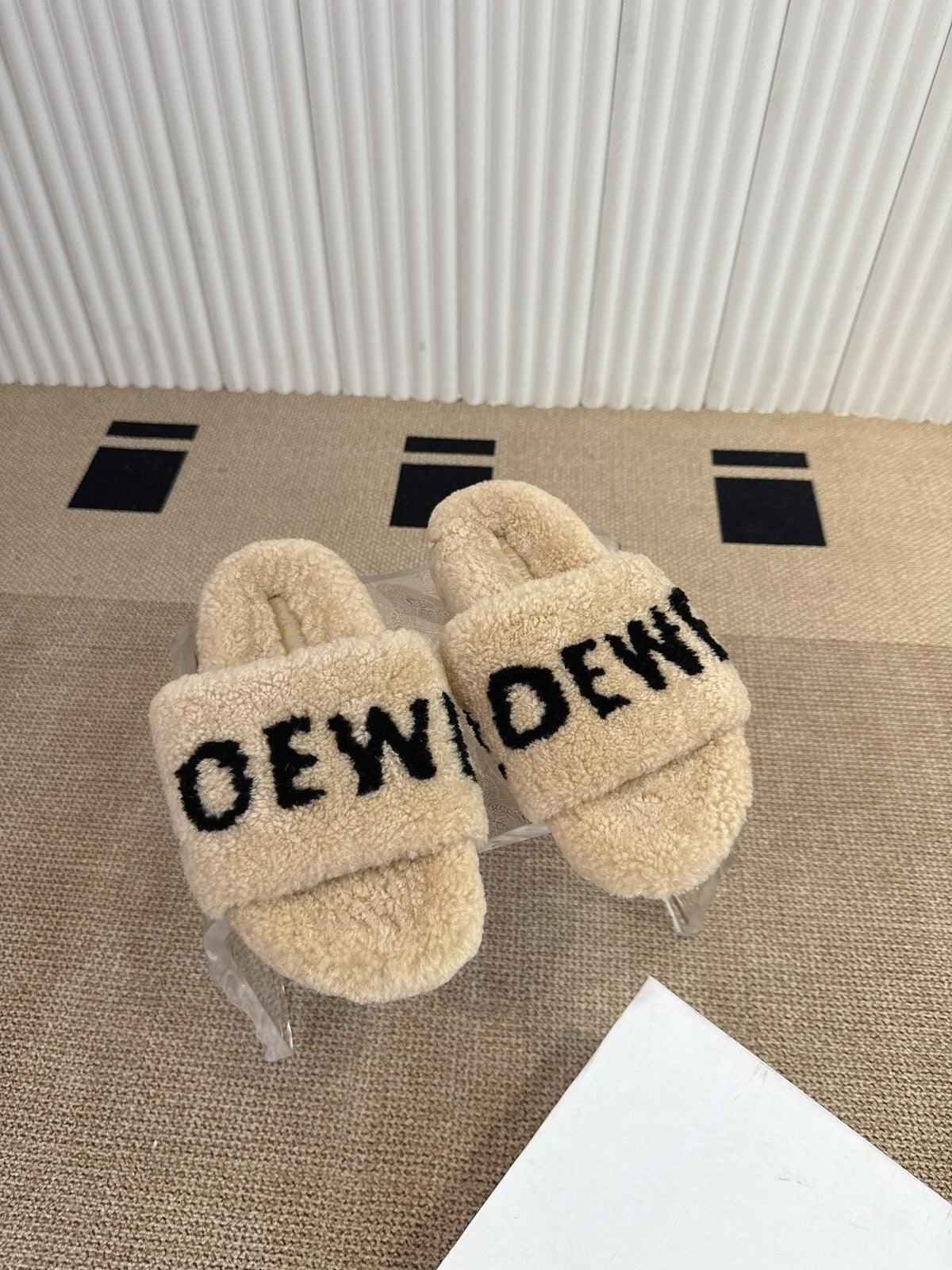 Loewe Classic Autumn/Winter Wool Slippers