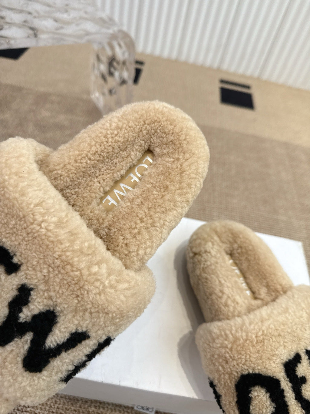 Loewe Classic Autumn/Winter Wool Slippers