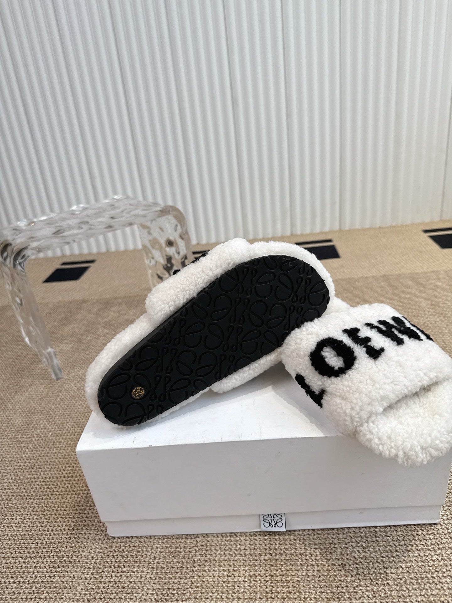 Loewe Classic Autumn/Winter Wool Slippers
