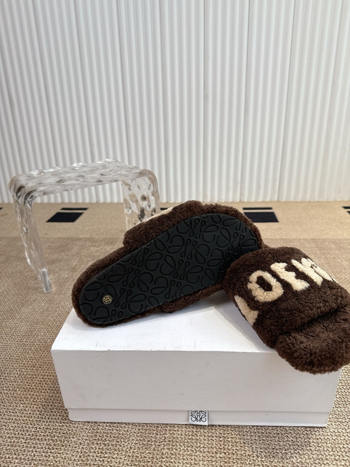 Loewe Classic Autumn/Winter Wool Slippers