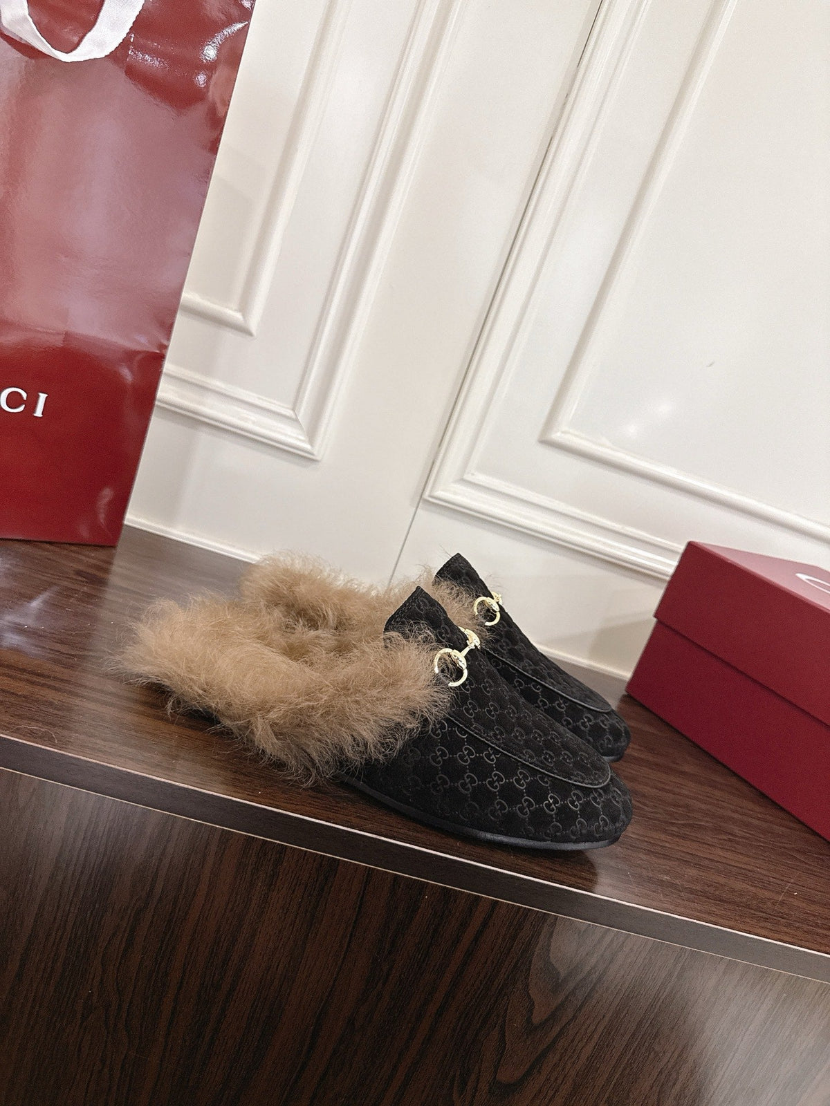 Gucci Tuscan Wool Loafers – Autumn/Winter Must-Have