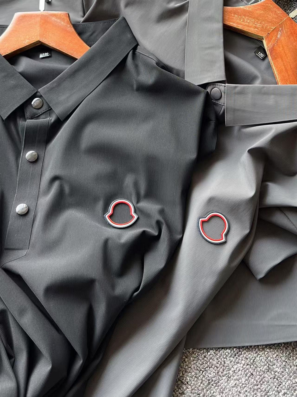 Moncler Seamless Business Casual Polo Shirt