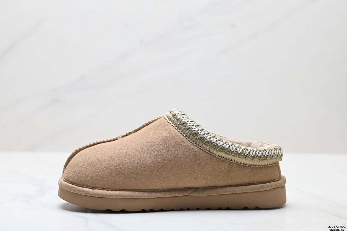 UGG Tazz Snow Boots