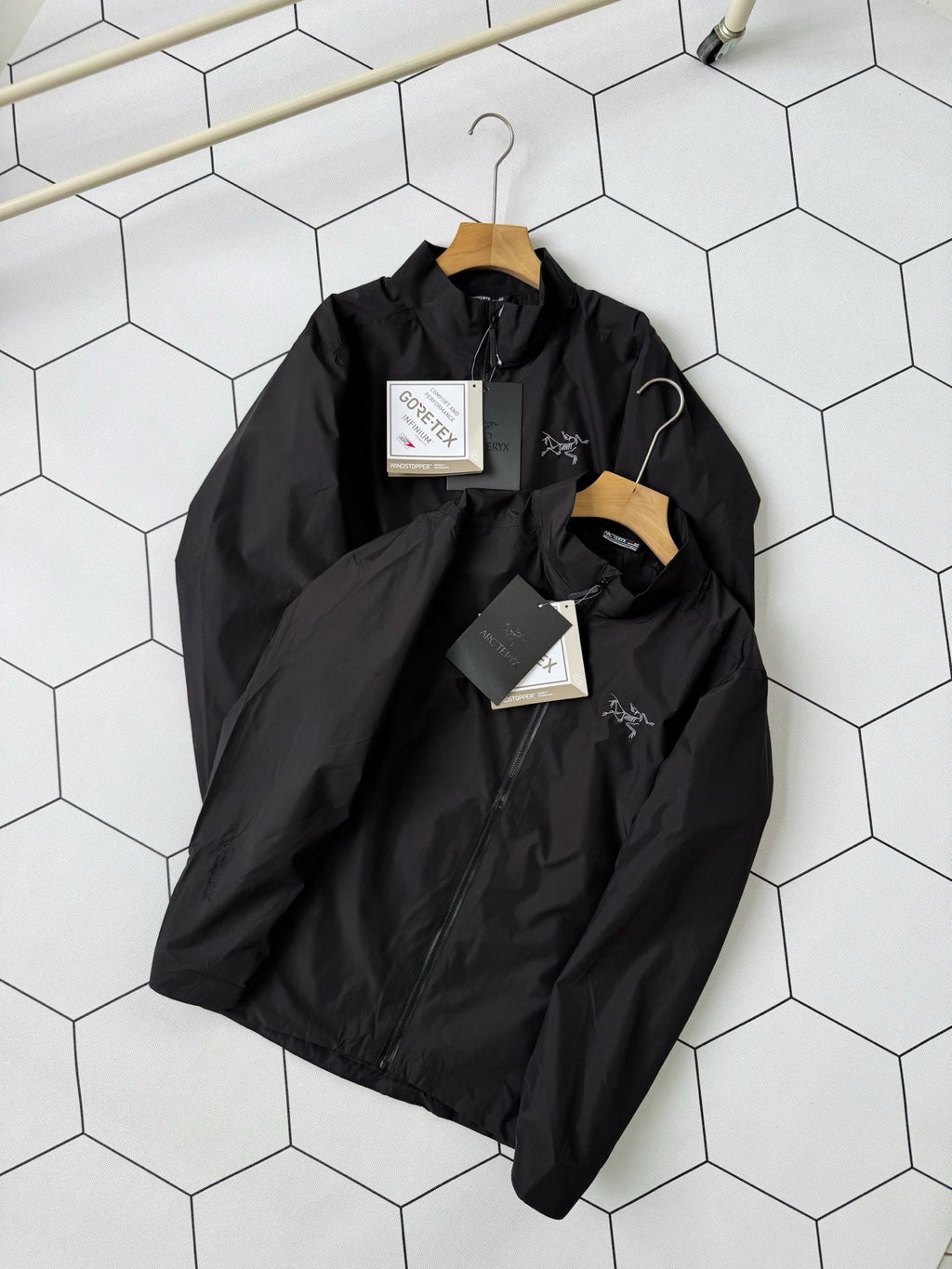 Arc'teryx Solano Windbreaker Jacket – 2025 Model