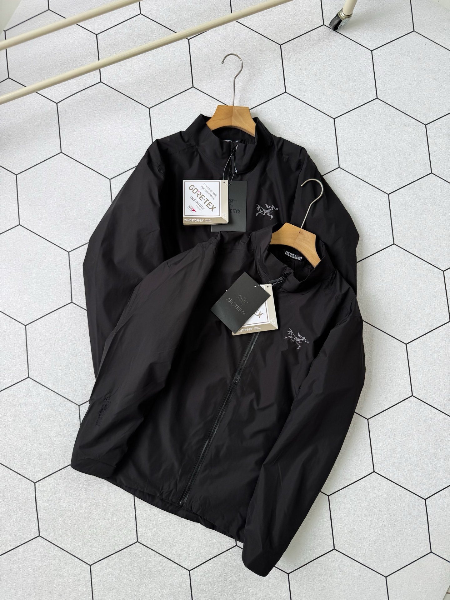 Arc'teryx Solano Windbreaker Jacket – 2025 Model