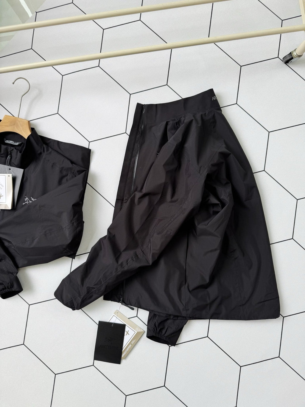 Arc'teryx Solano Windbreaker Jacket – 2025 Model