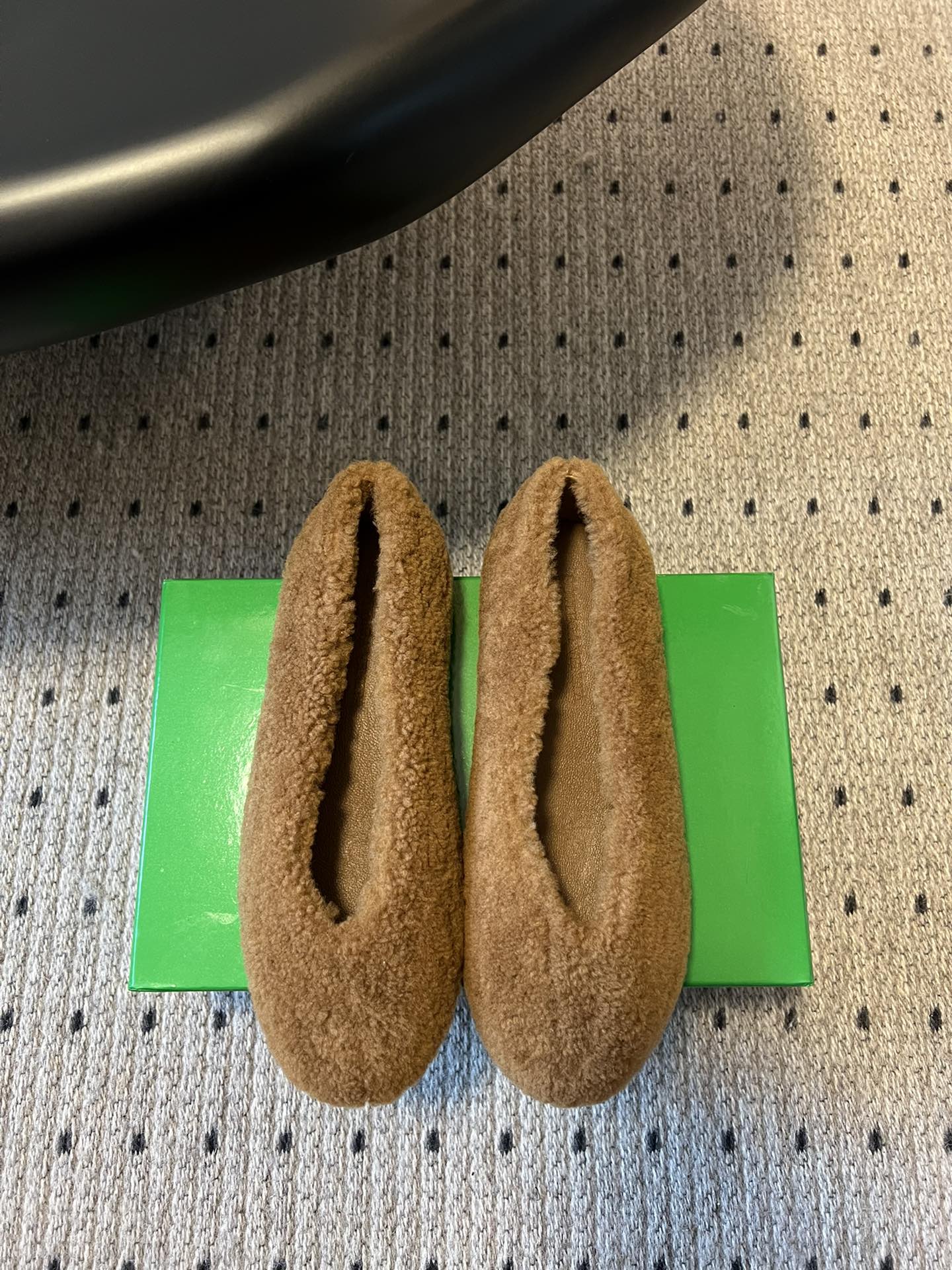 Bottega Veneta Furry Ballet Flats – 25SS