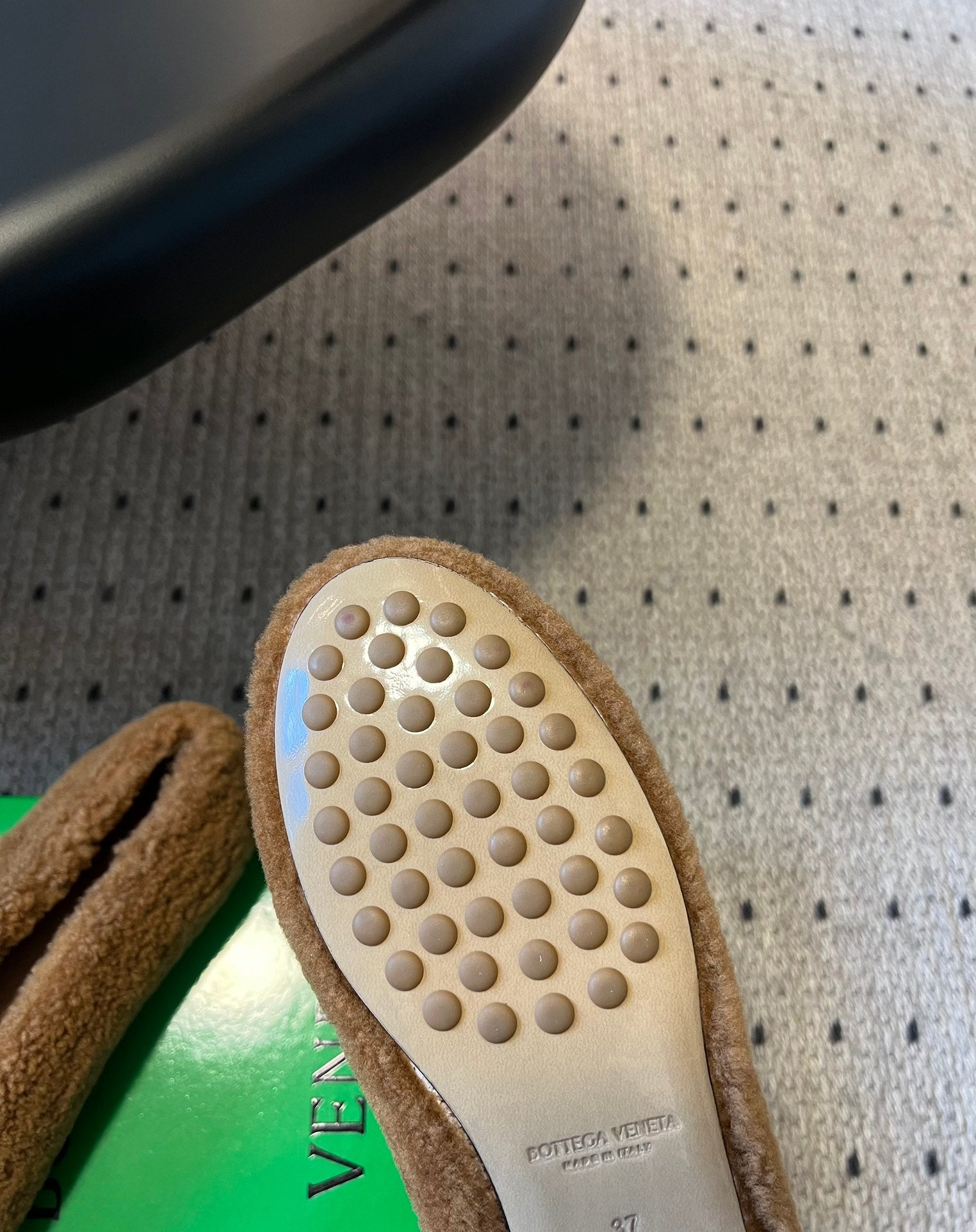 Bottega Veneta Furry Ballet Flats – 25SS