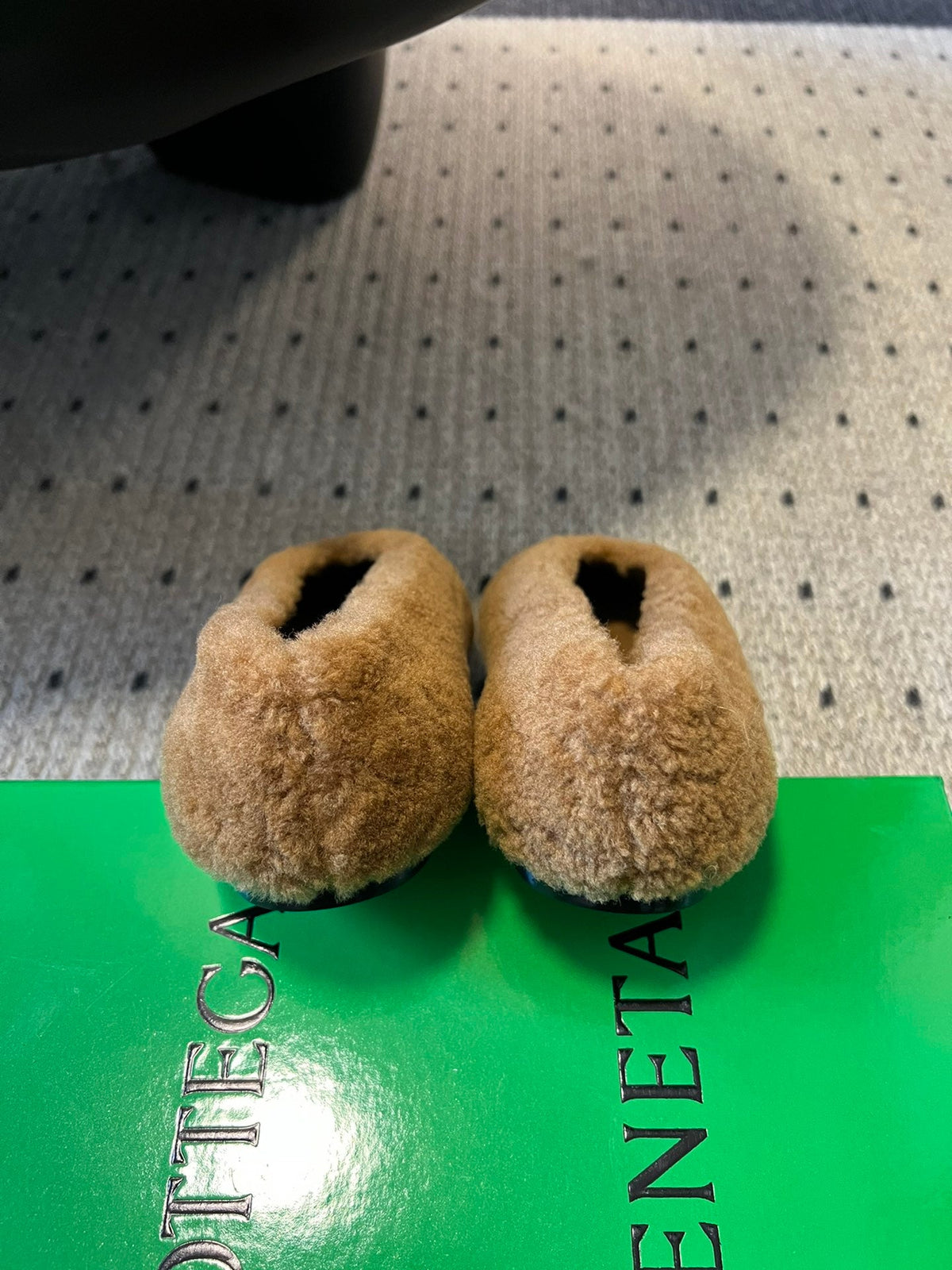 Bottega Veneta Furry Ballet Flats – 25SS
