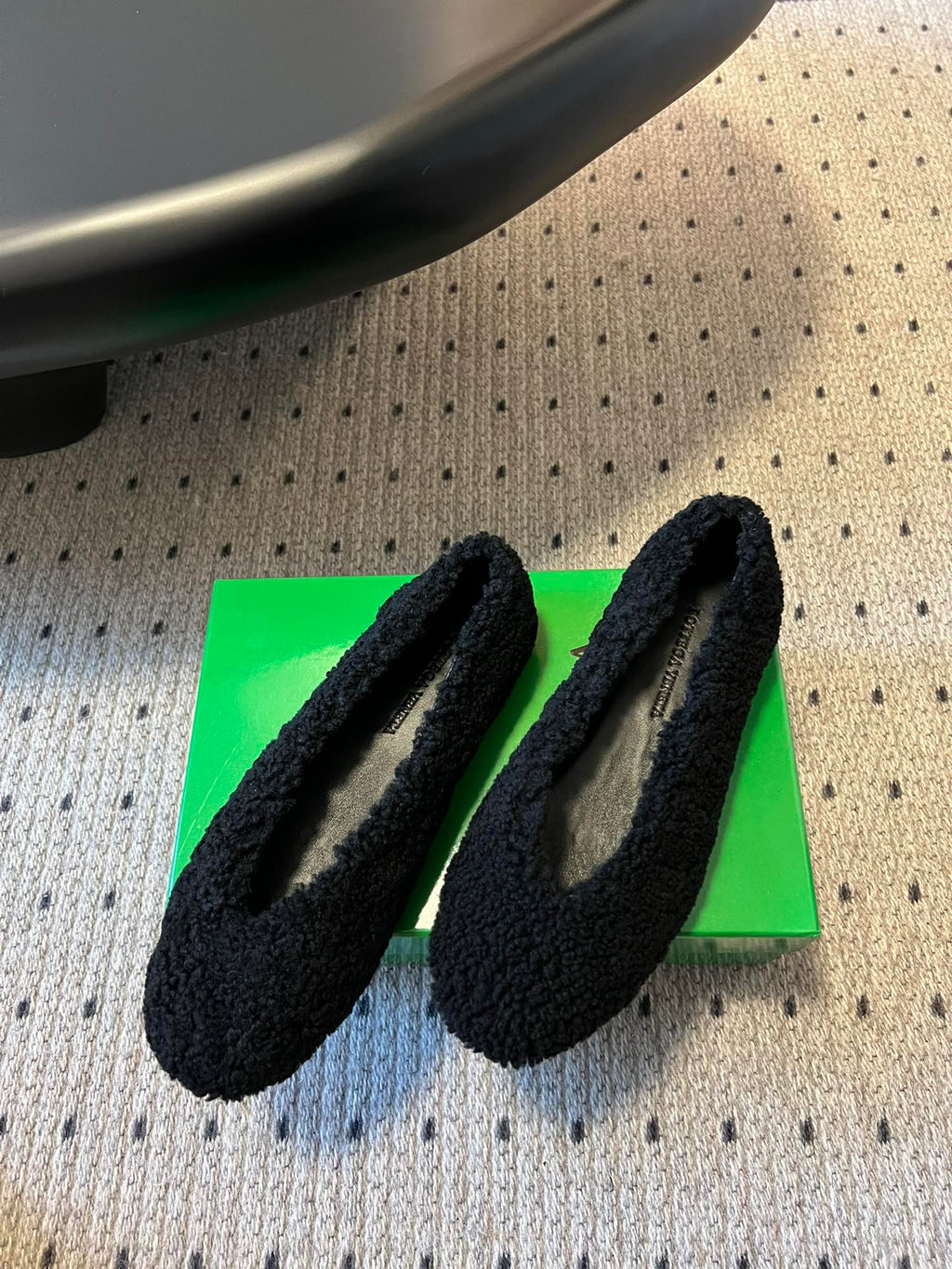 Bottega Veneta Furry Ballet Flats – 25SS