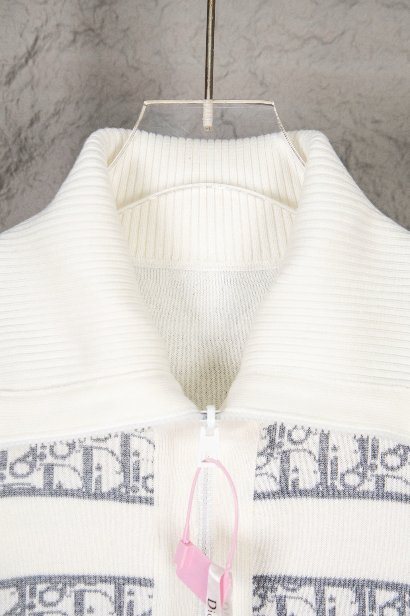 Dior Classic Oblique Reversible Cashmere Sweater – 25FW