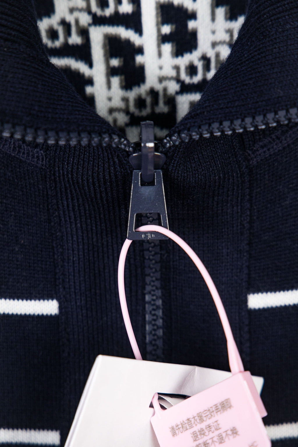 Dior Classic Oblique Reversible Cashmere Sweater – 25FW