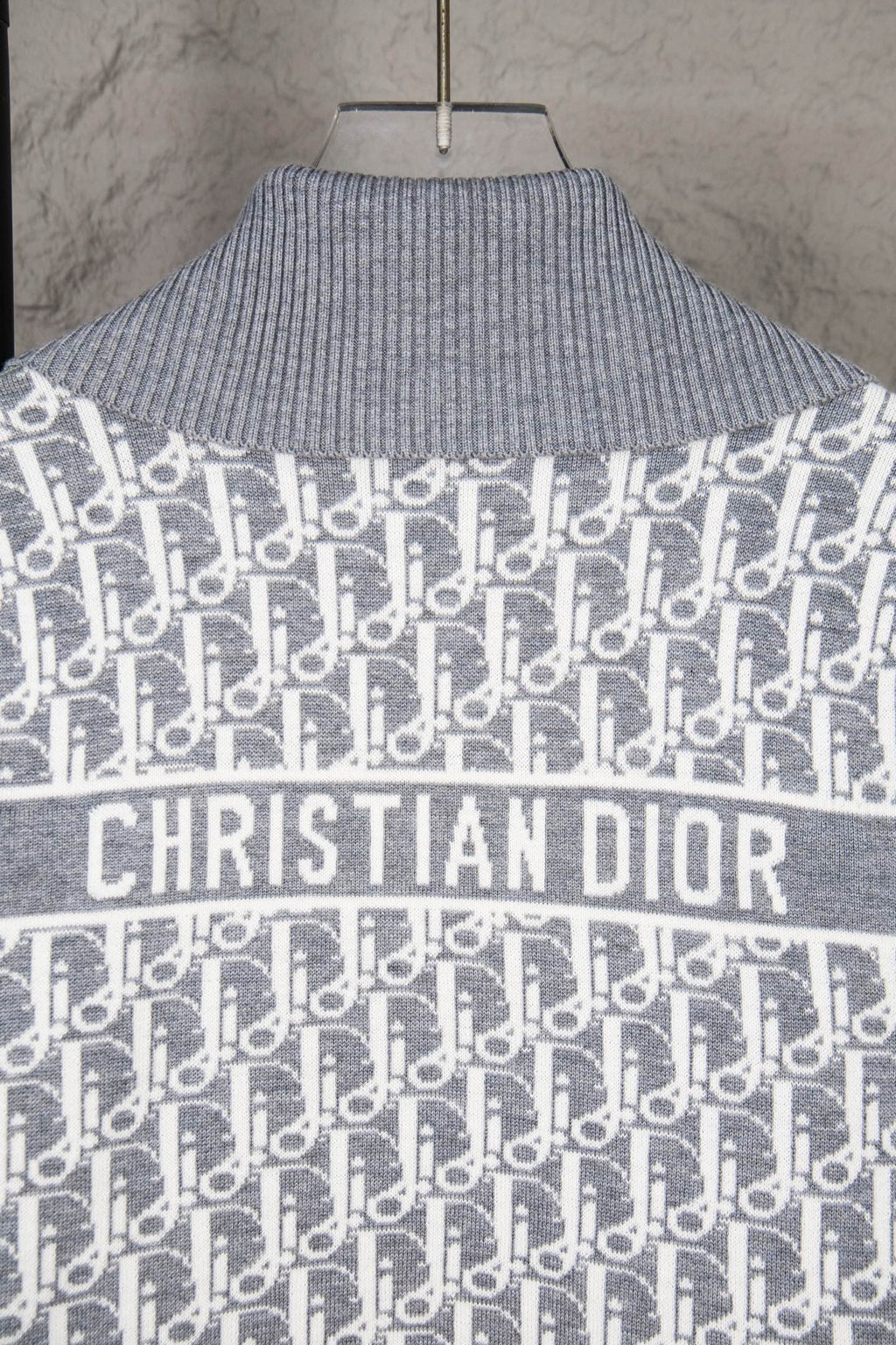 Dior Classic Oblique Reversible Cashmere Sweater – 25FW