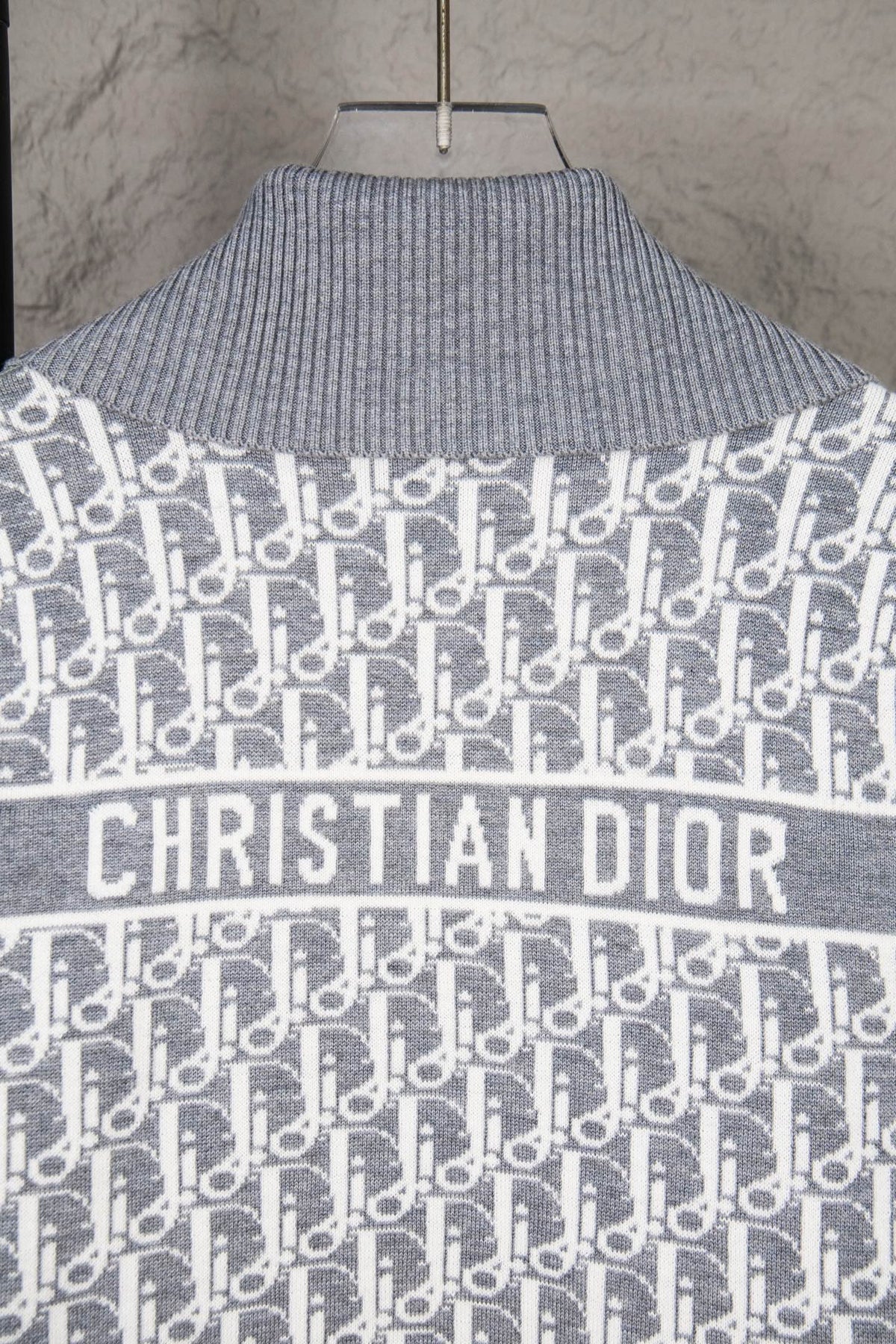 Dior Classic Oblique Reversible Cashmere Sweater – 25FW