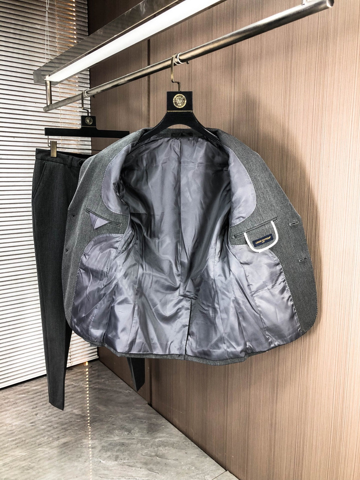 Louis Vuitton Men's Slim Fit Blend Suit Set – Autumn/Winter Collection