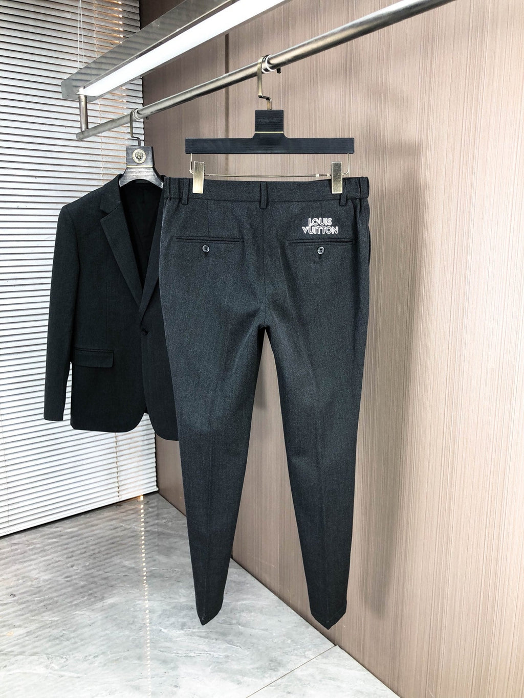 Louis Vuitton Men's Slim Fit Blend Suit Set – Autumn/Winter Collection