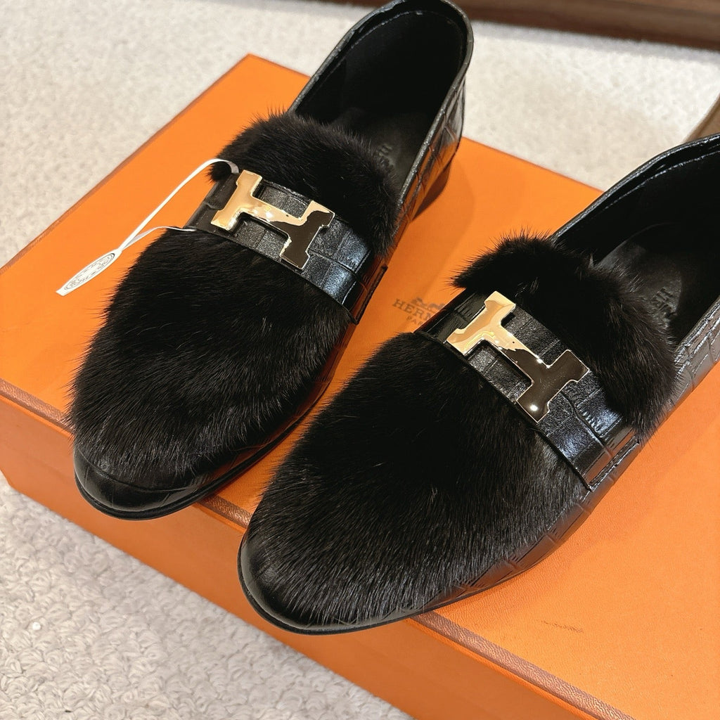 Hermès Mink Suede Loafers & Mules – Autumn/Winter Collection