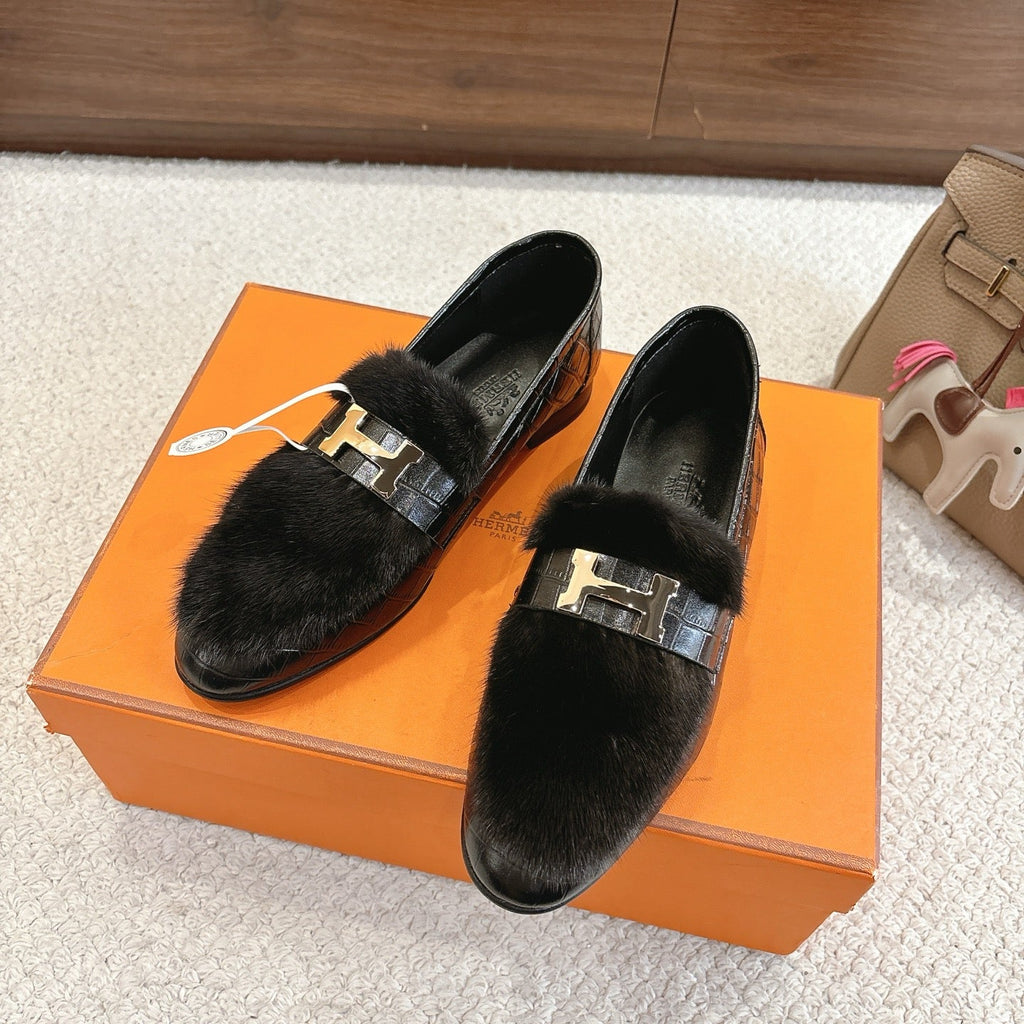 Hermès Mink Suede Loafers & Mules – Autumn/Winter Collection