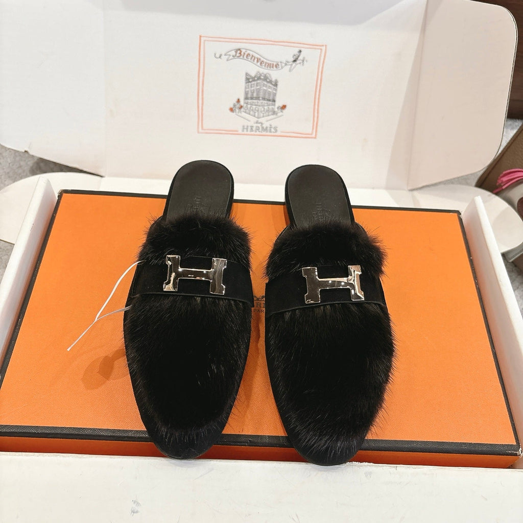 Hermès Mink Suede Loafers & Mules – Autumn/Winter Collection
