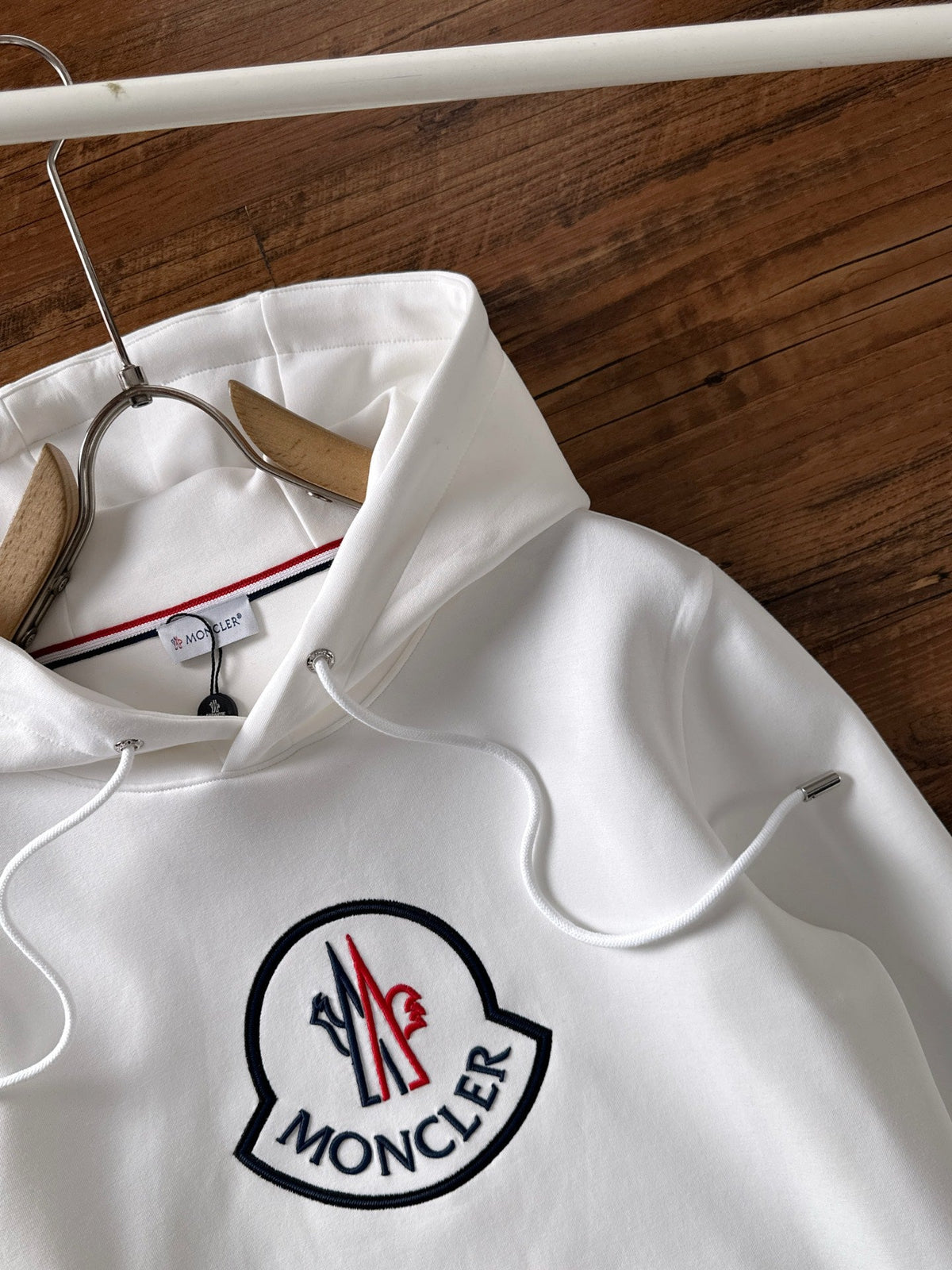 Moncler Unisex Logo Hooded Sweatshirt – 2025FW