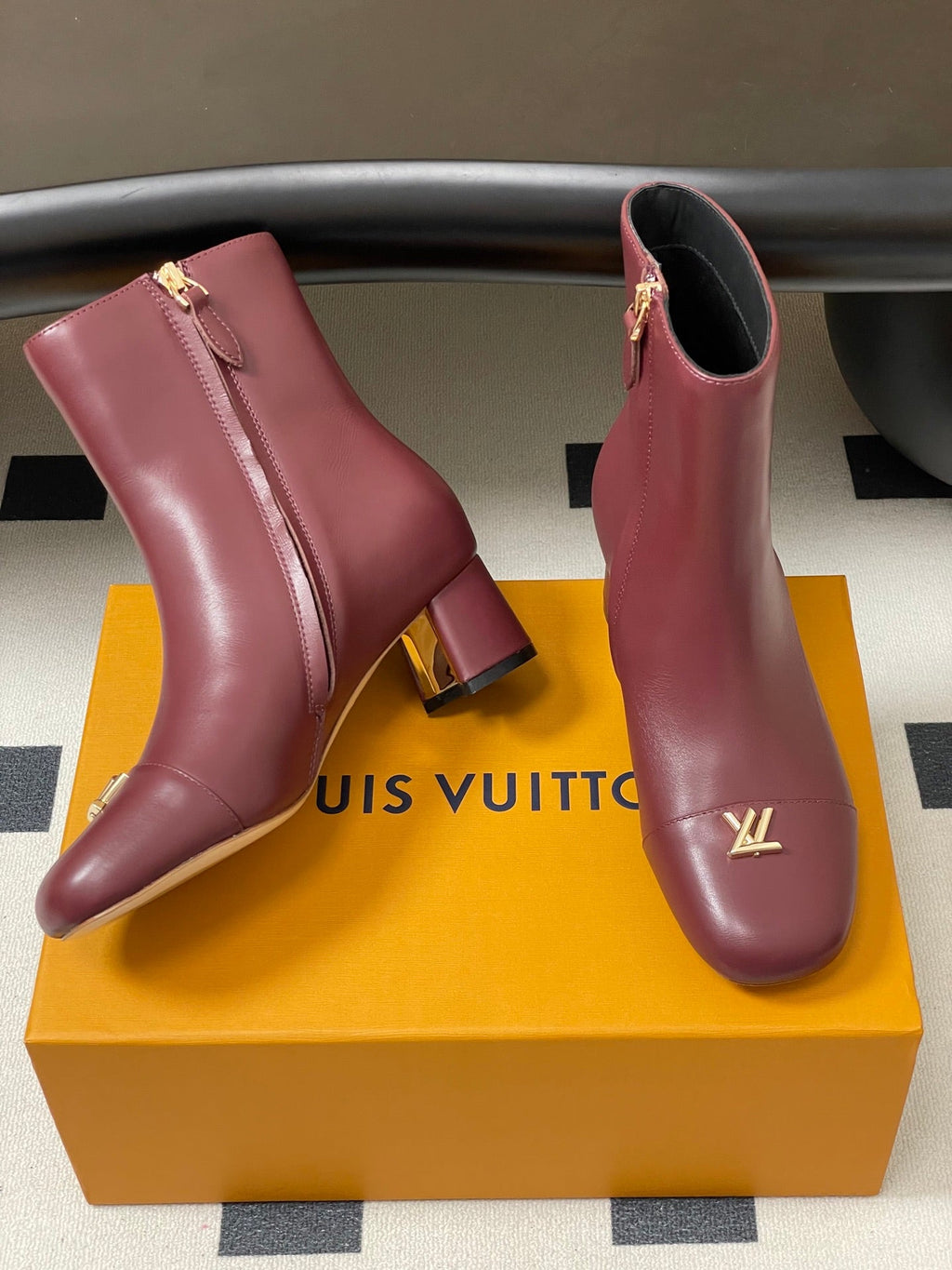 Louis Vuitton LV Swing Metal Heel Ankle Boots – 25SS Autumn/Winter Collection