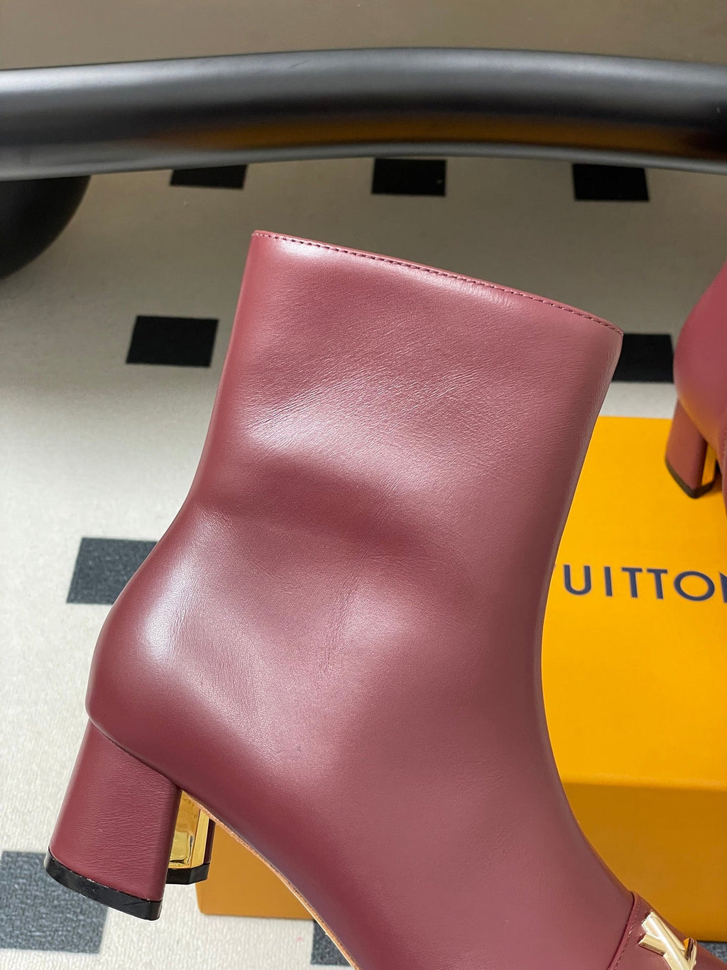 Louis Vuitton LV Swing Metal Heel Ankle Boots – 25SS Autumn/Winter Collection