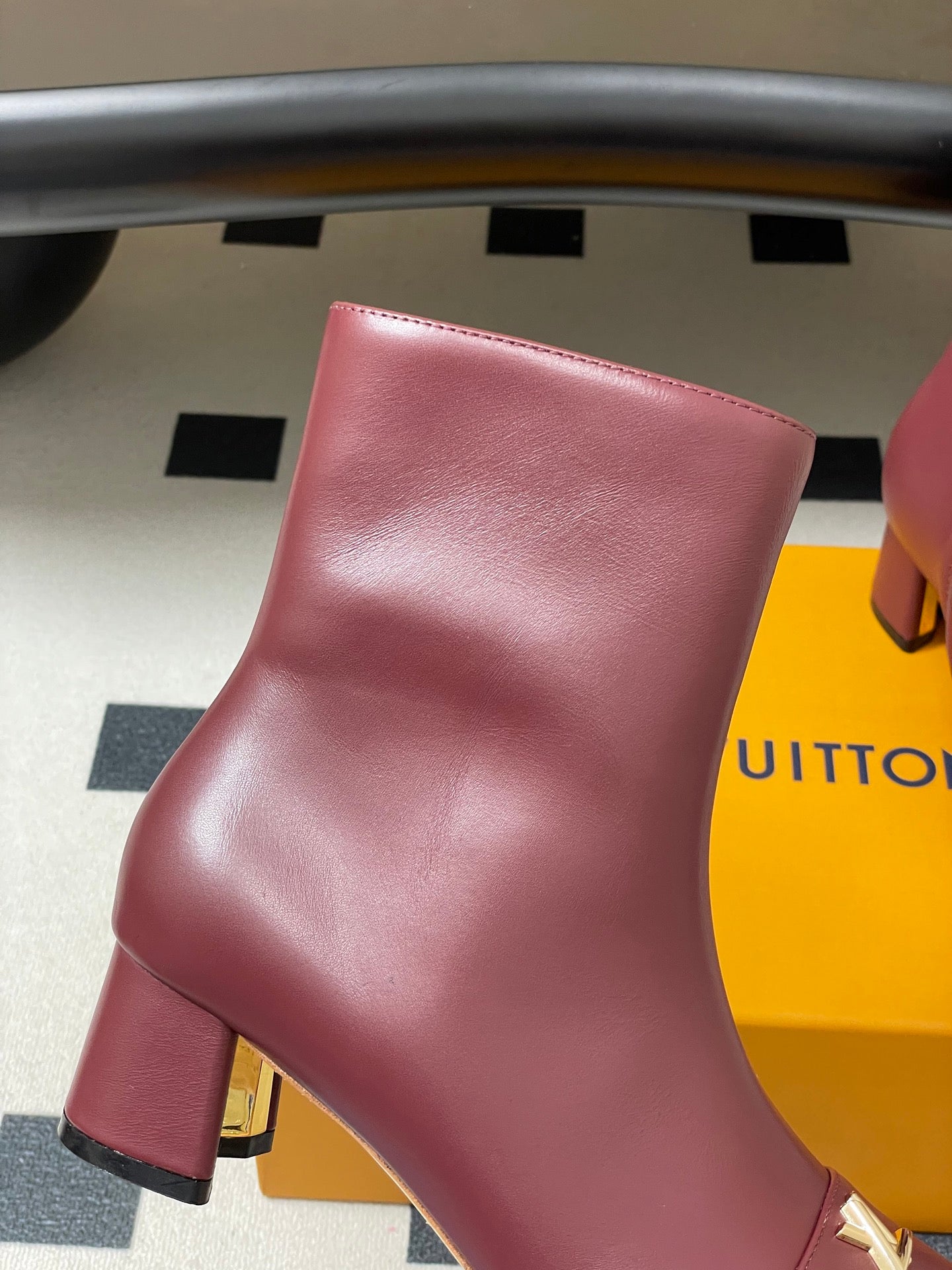 Louis Vuitton LV Swing Metal Heel Ankle Boots – 25SS Autumn/Winter Collection