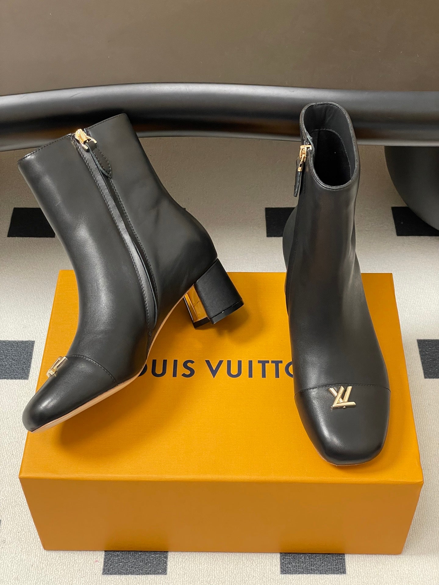 Louis Vuitton LV Swing Metal Heel Ankle Boots – 25SS Autumn/Winter Collection