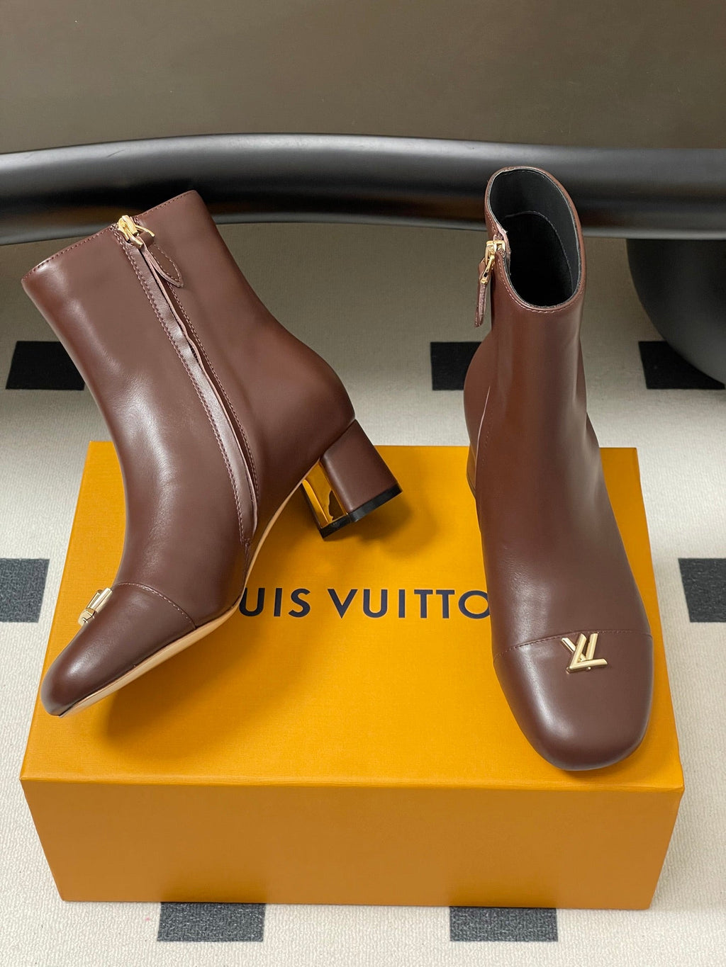 Louis Vuitton LV Swing Metal Heel Ankle Boots – 25SS Autumn/Winter Collection