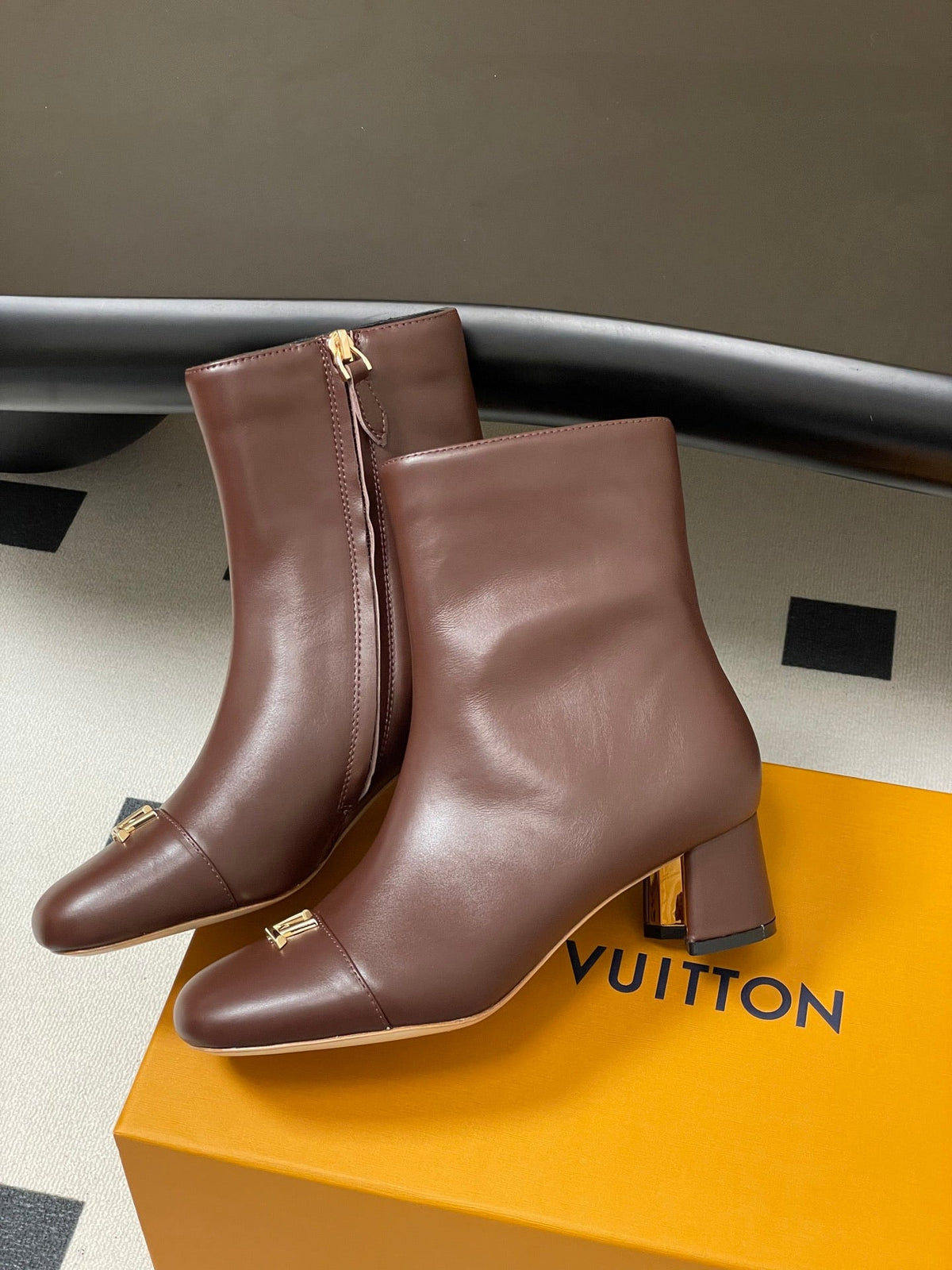Louis Vuitton LV Swing Metal Heel Ankle Boots – 25SS Autumn/Winter Collection