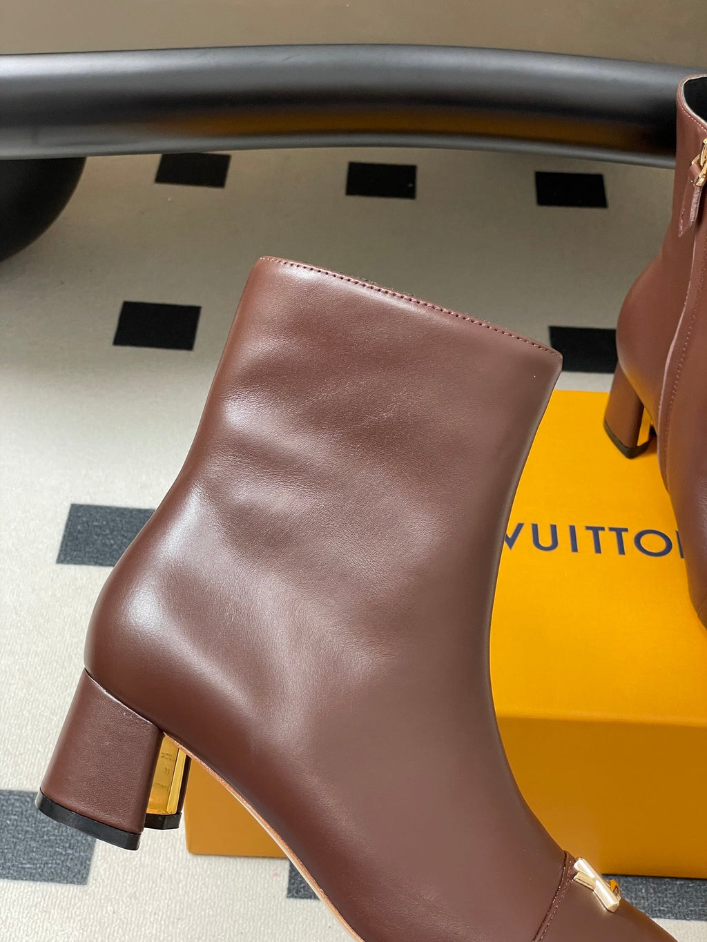 Louis Vuitton LV Swing Metal Heel Ankle Boots – 25SS Autumn/Winter Collection