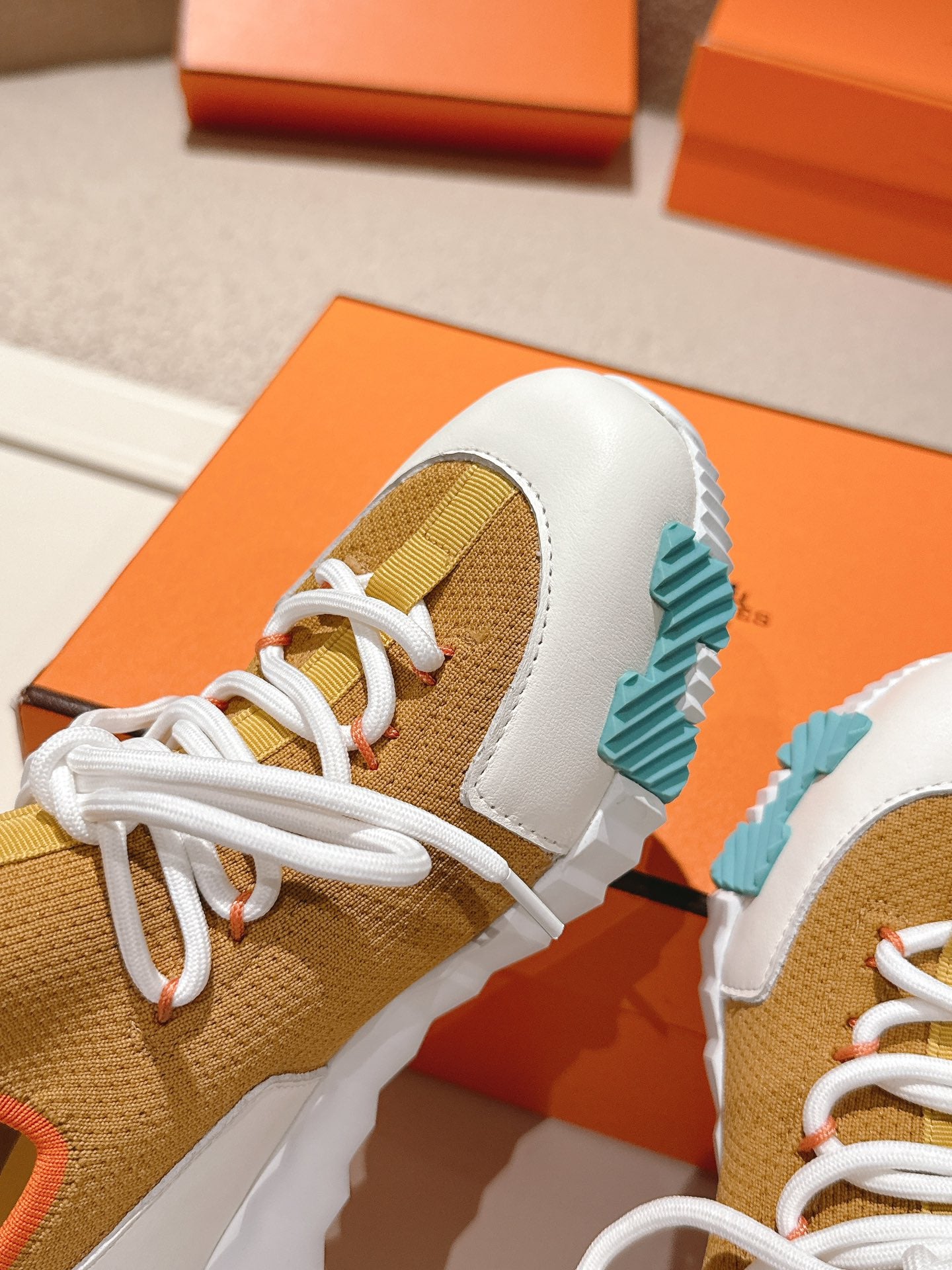 Hermès Classic Couple's Casual Sneakers