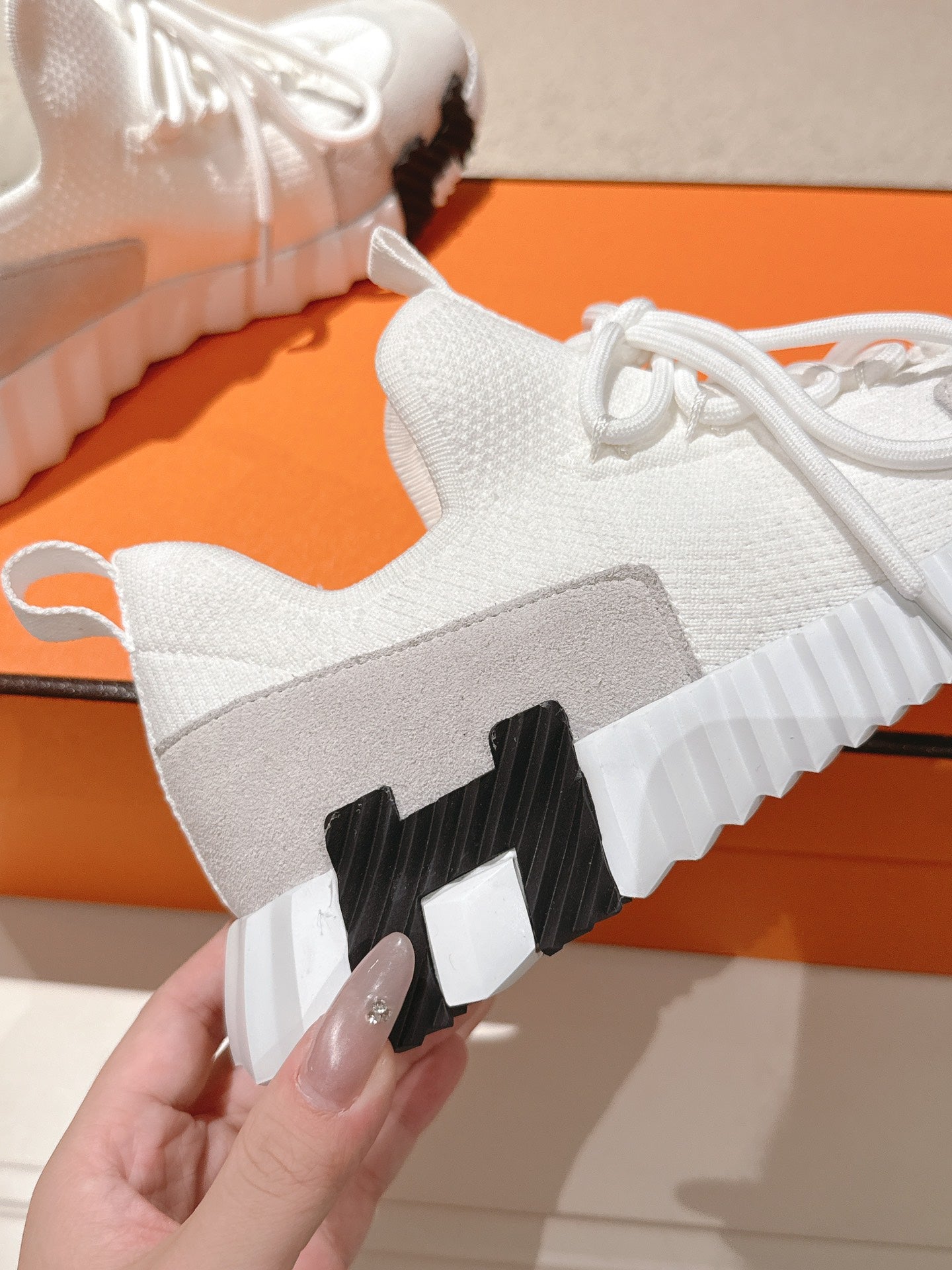 Hermès Classic Couple's Casual Sneakers
