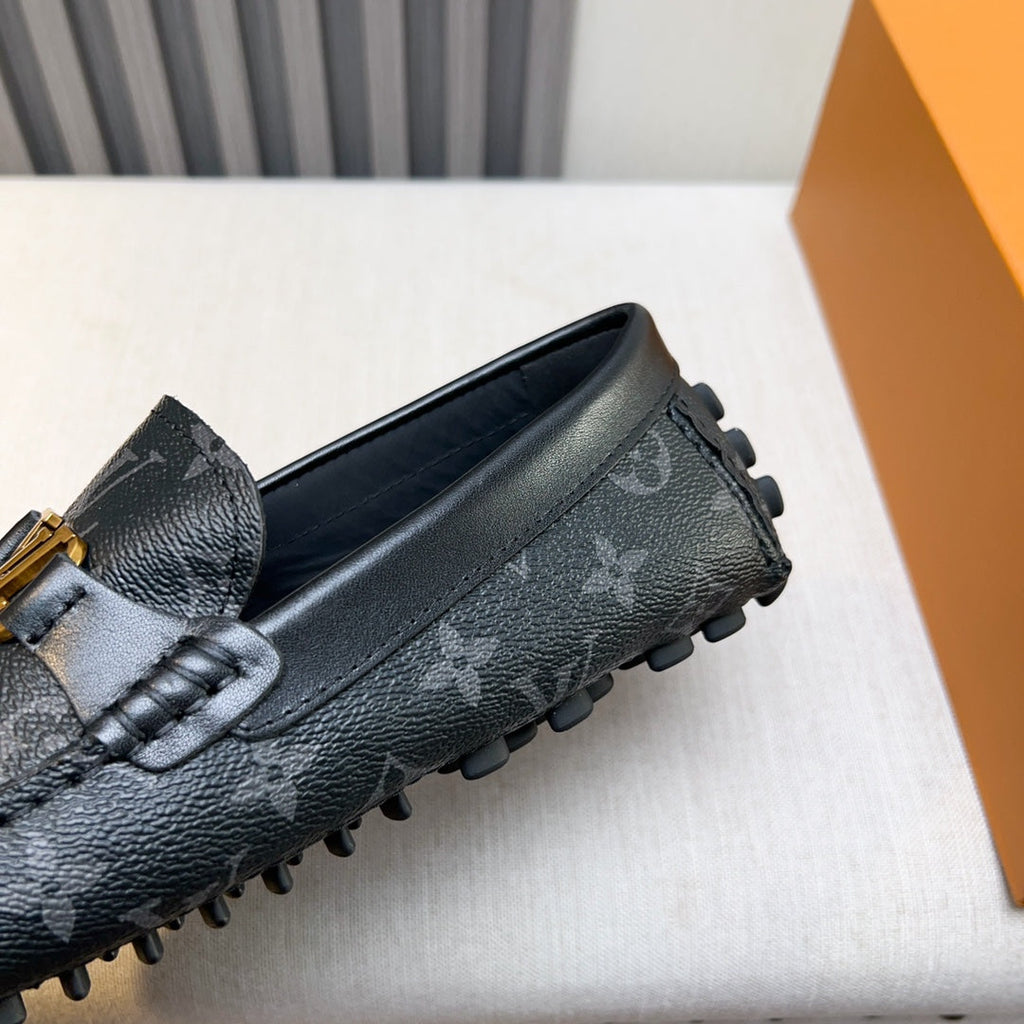 Louis Vuitton Pebbled Leather Driving Shoes