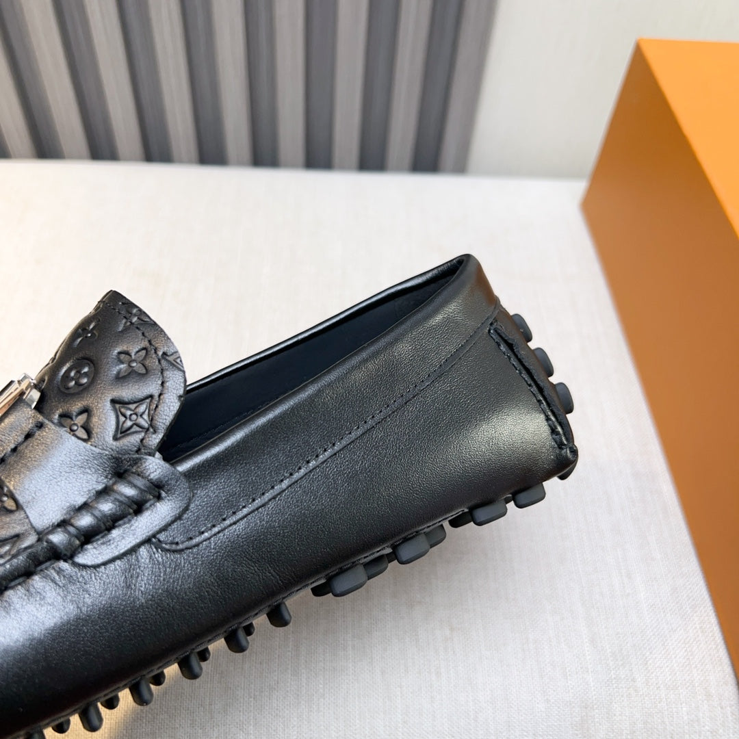 Louis Vuitton Pebbled Leather Driving Shoes