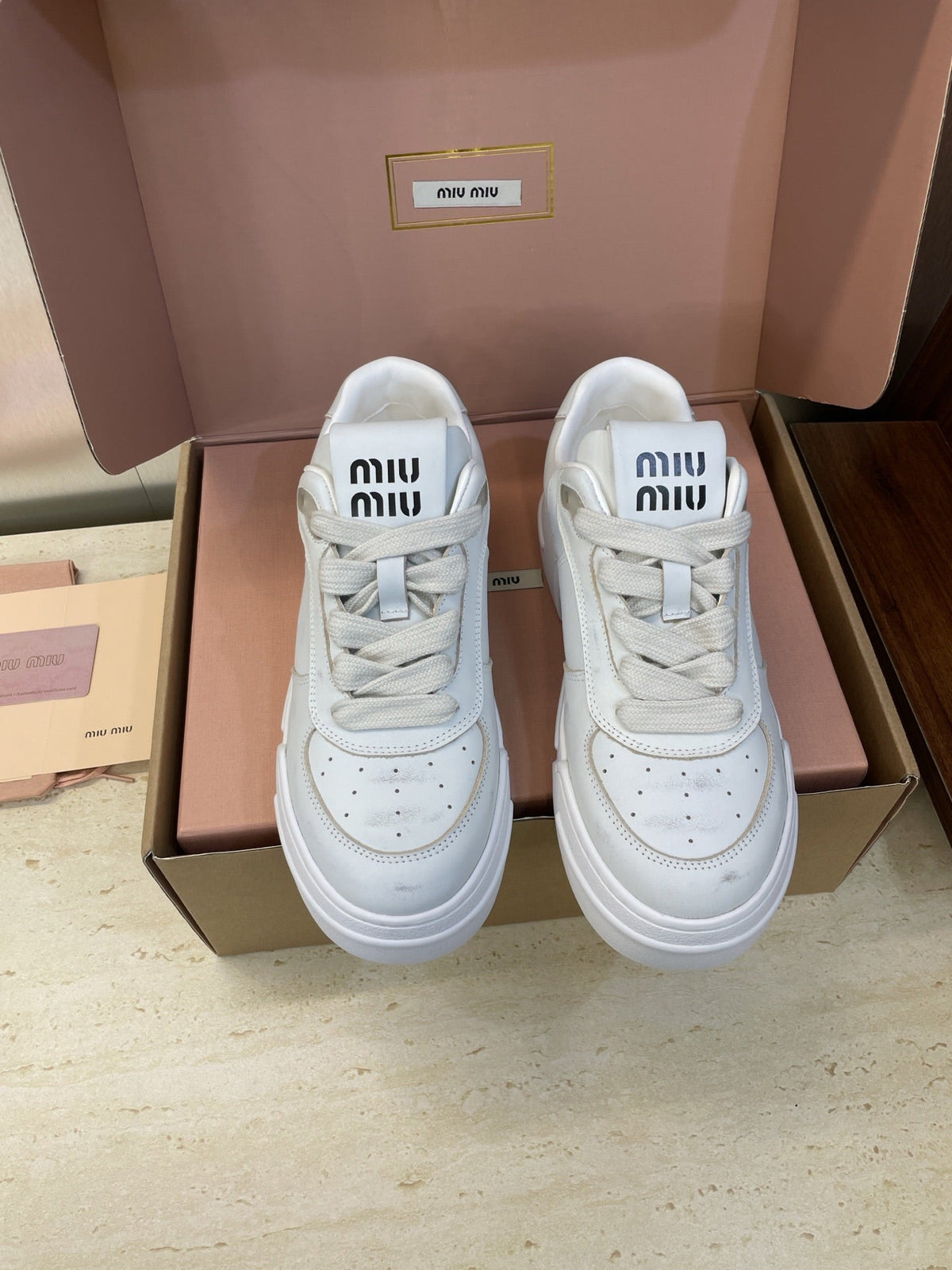 Miu Miu 2025FW Runway Lace-Up Casual Sneakers – 2025FW