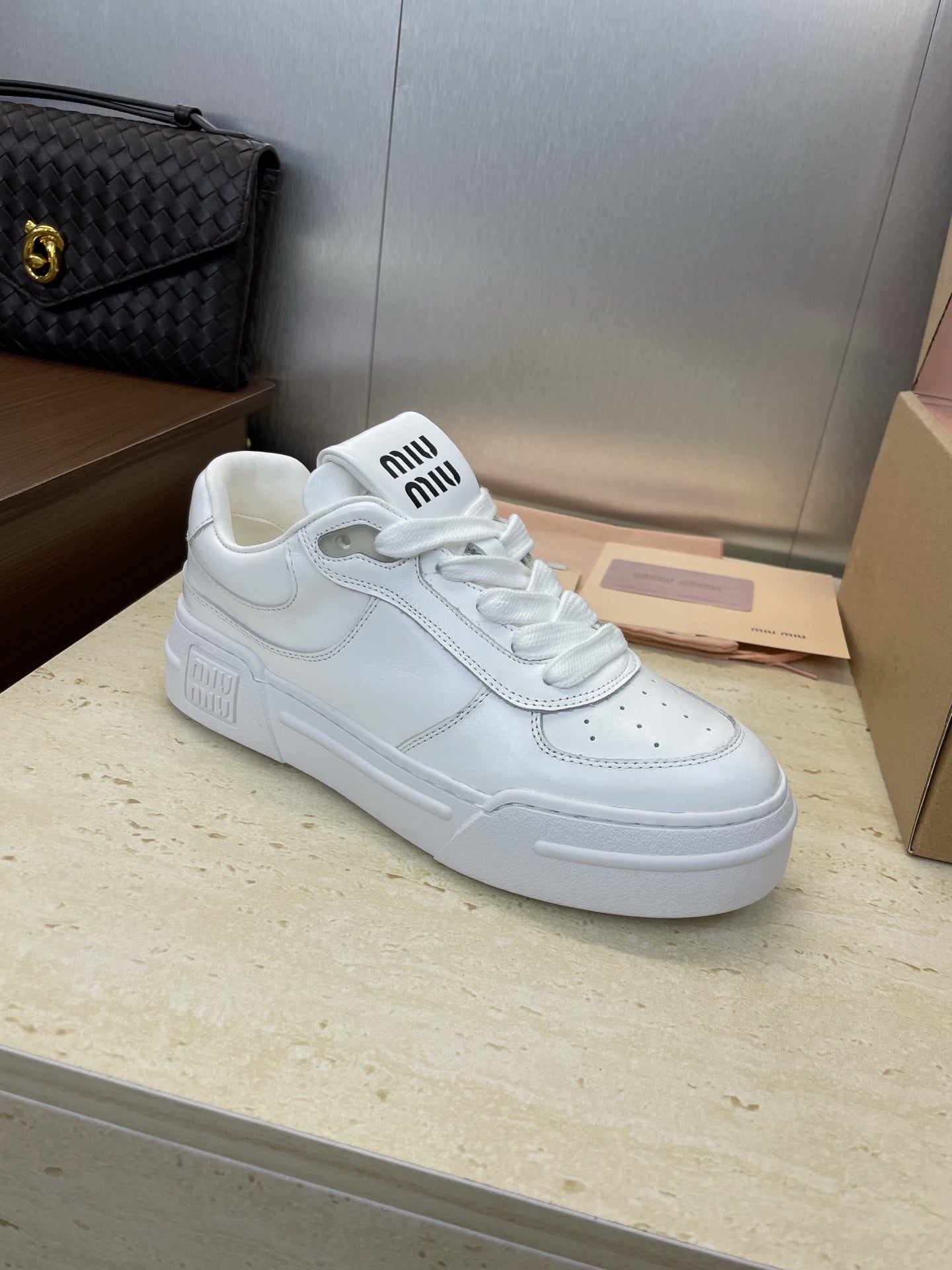 Miu Miu 2025FW Runway Lace-Up Casual Sneakers – 2025FW