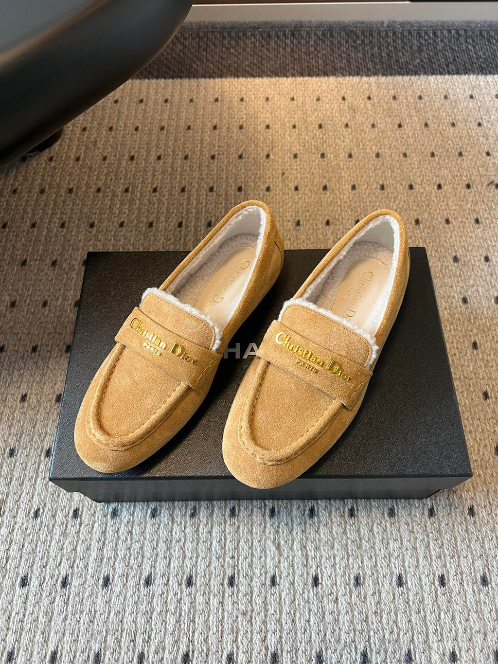 Dior Suede Fur-Lined Loafers – 25SS/FW