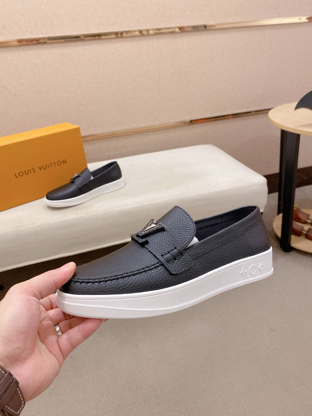 Louis Vuitton New Release Luxury Leather Loafers
