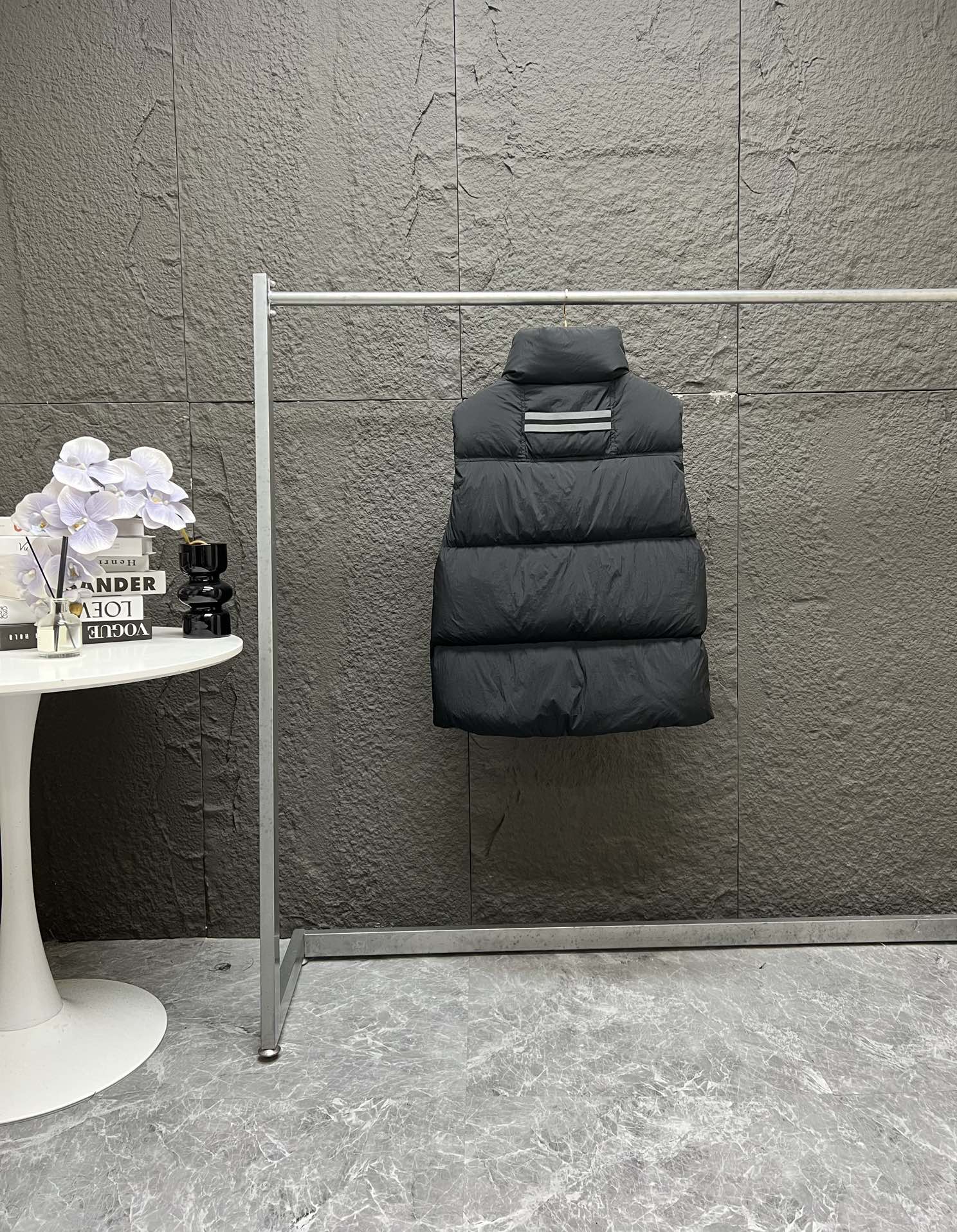 Canada Goose Lawrence Series Down Vest