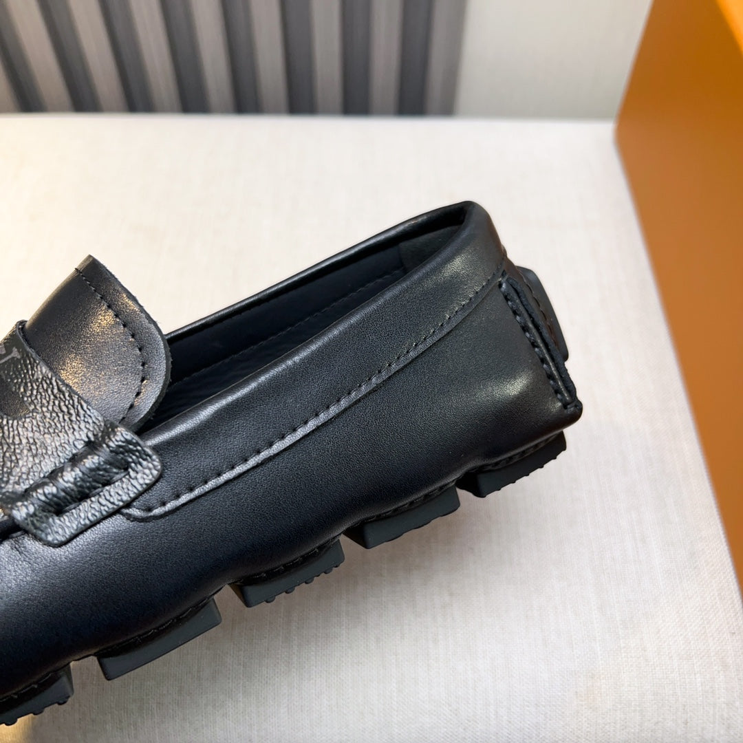 Louis Vuitton Pebbled Leather Driving Shoes